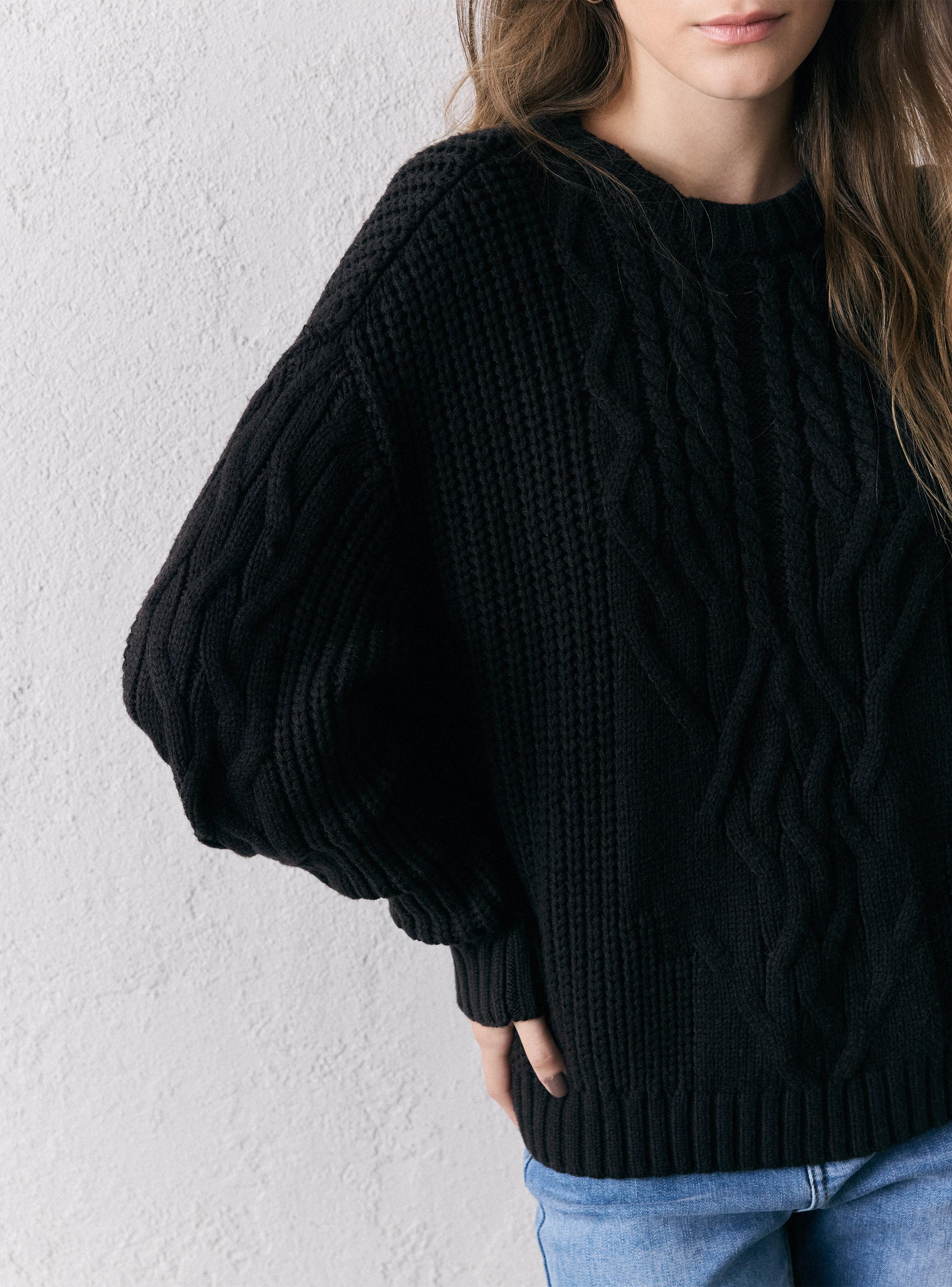 Sweater Trenzado en Delantero-3