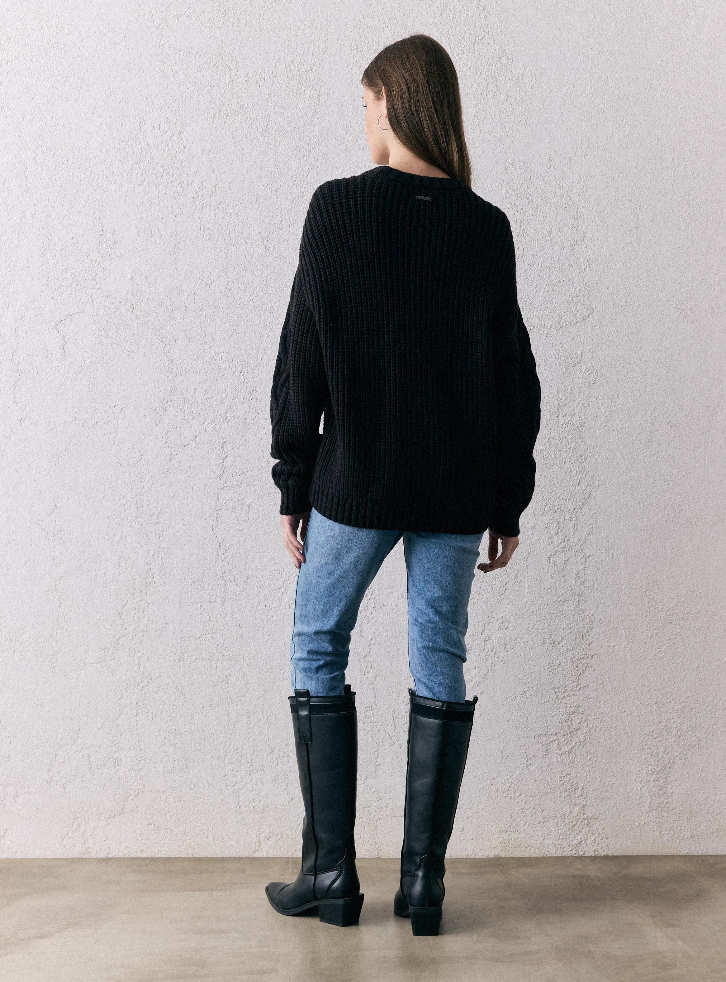 Sweater Trenzado en Delantero-5