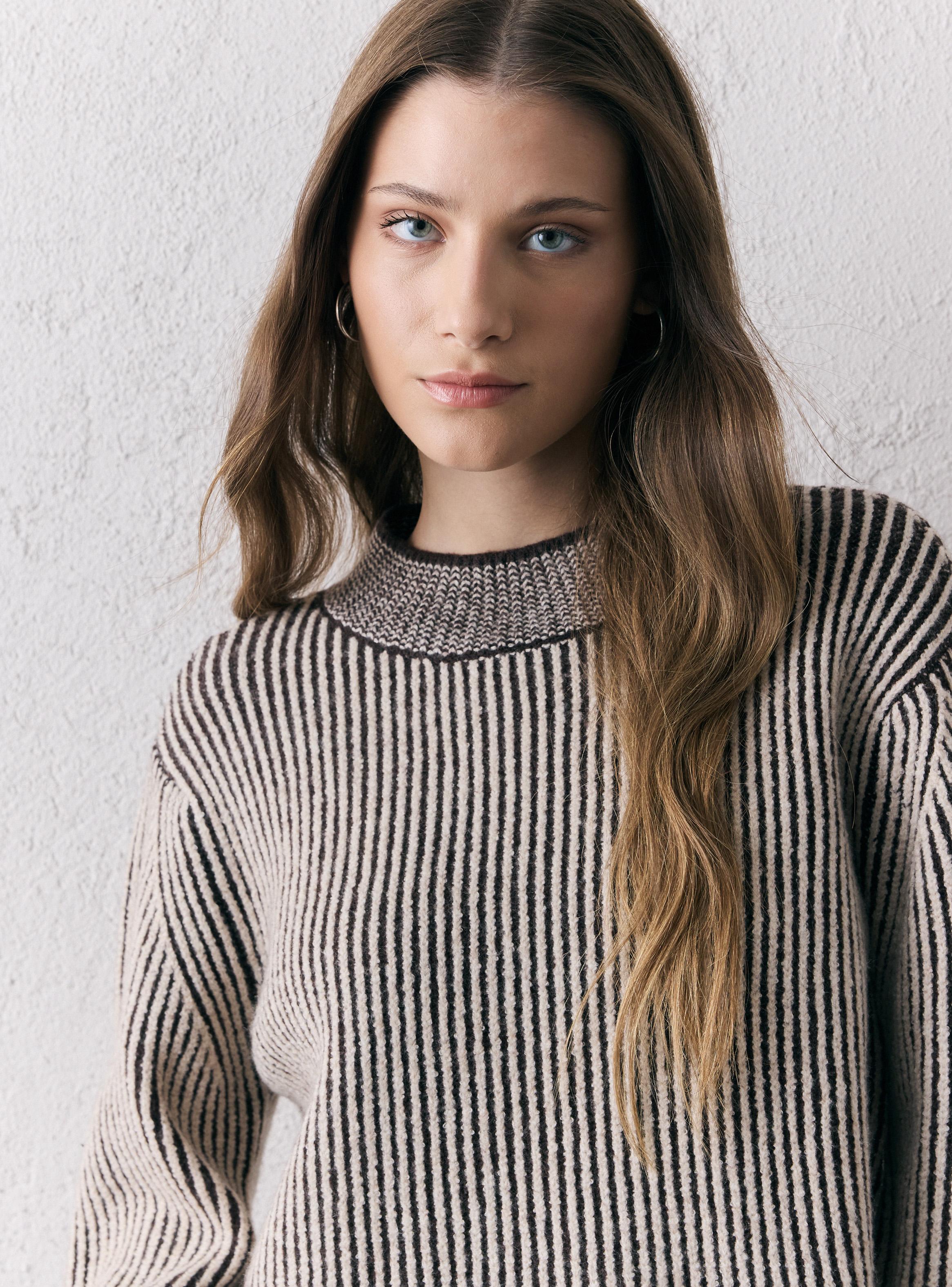 Sweater Acanalado Bicolor-3