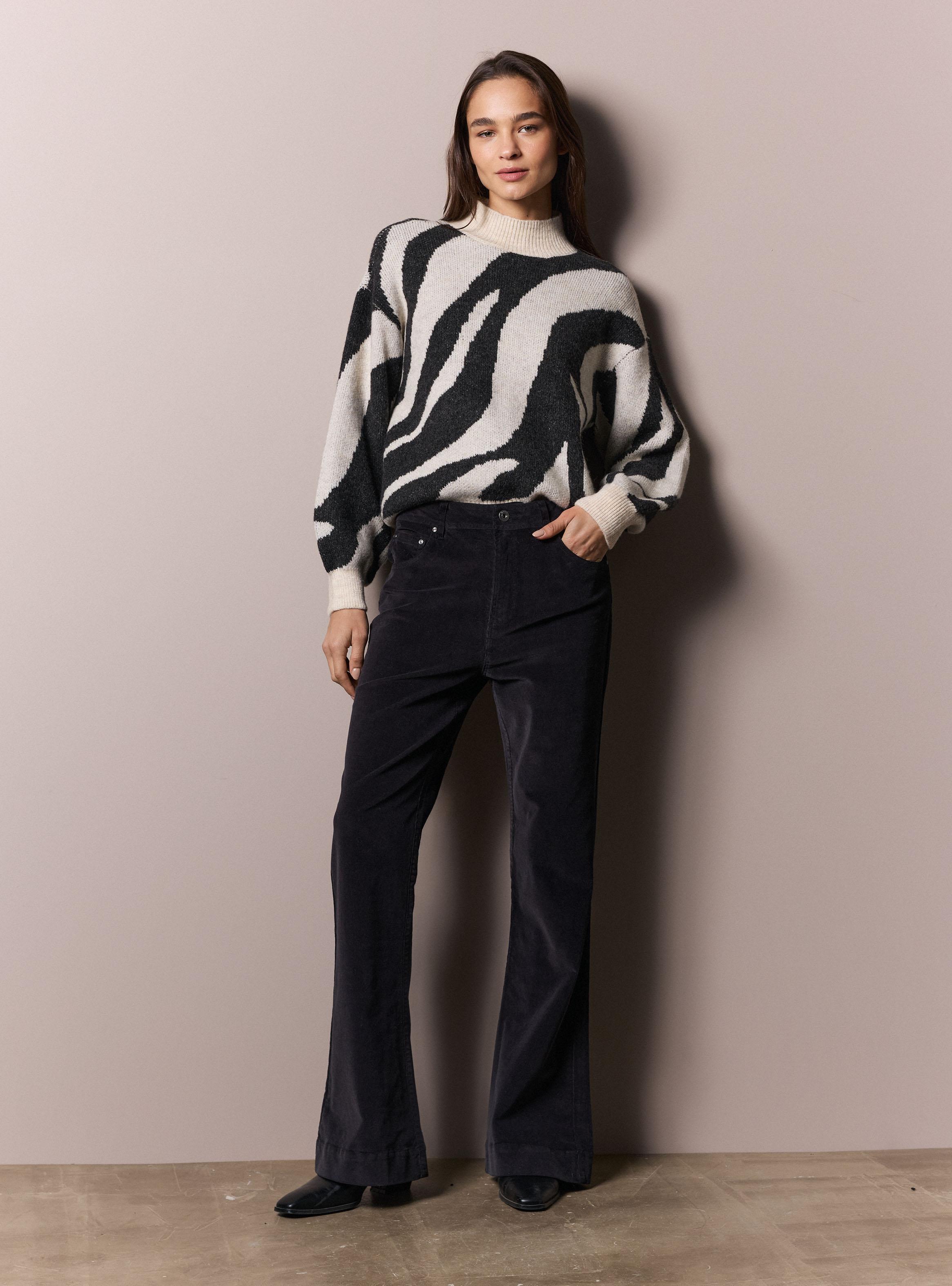 Pantalón de Cotelé Flare-4