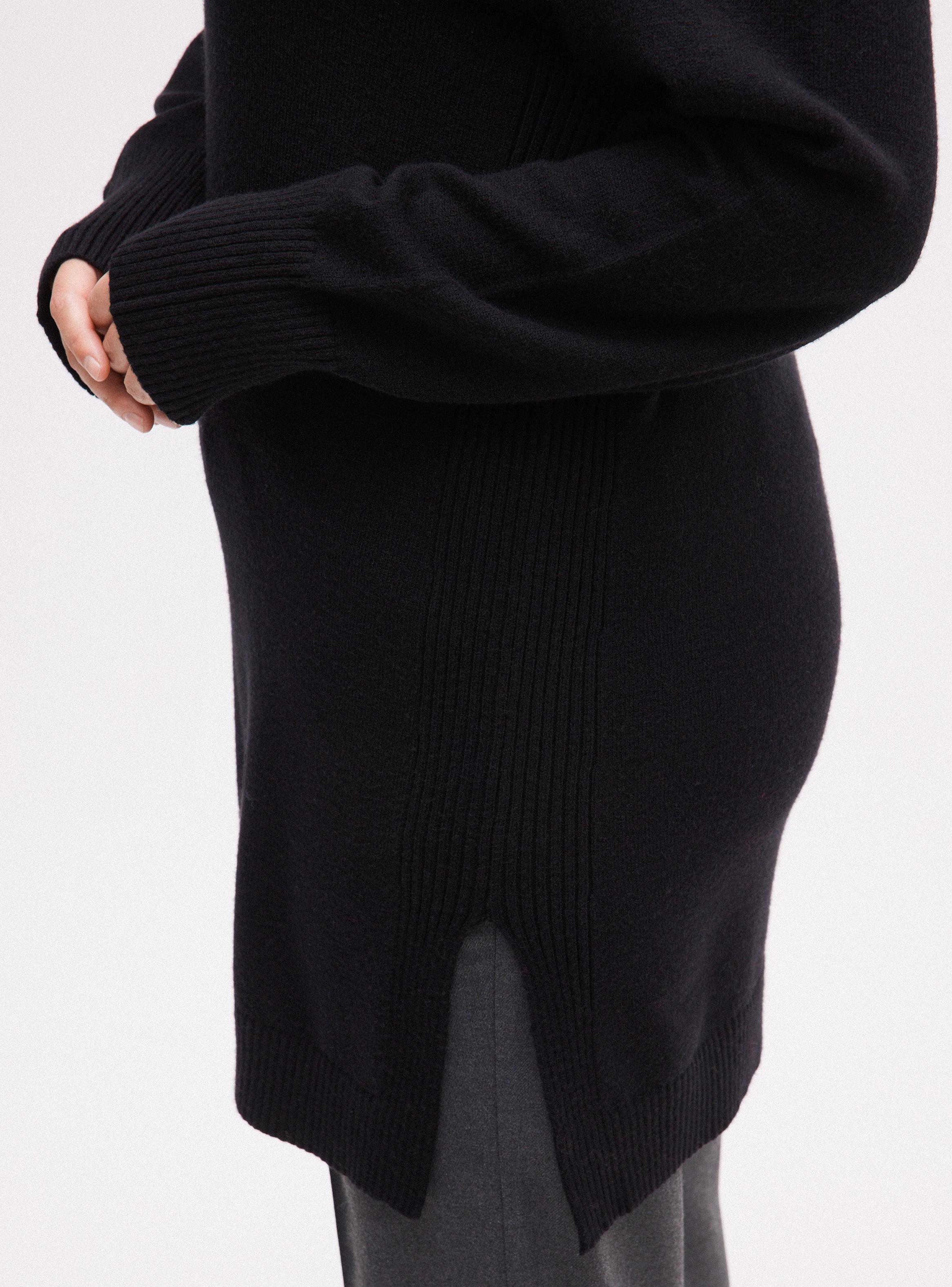 Sweater Largo con Cuello Alto-3