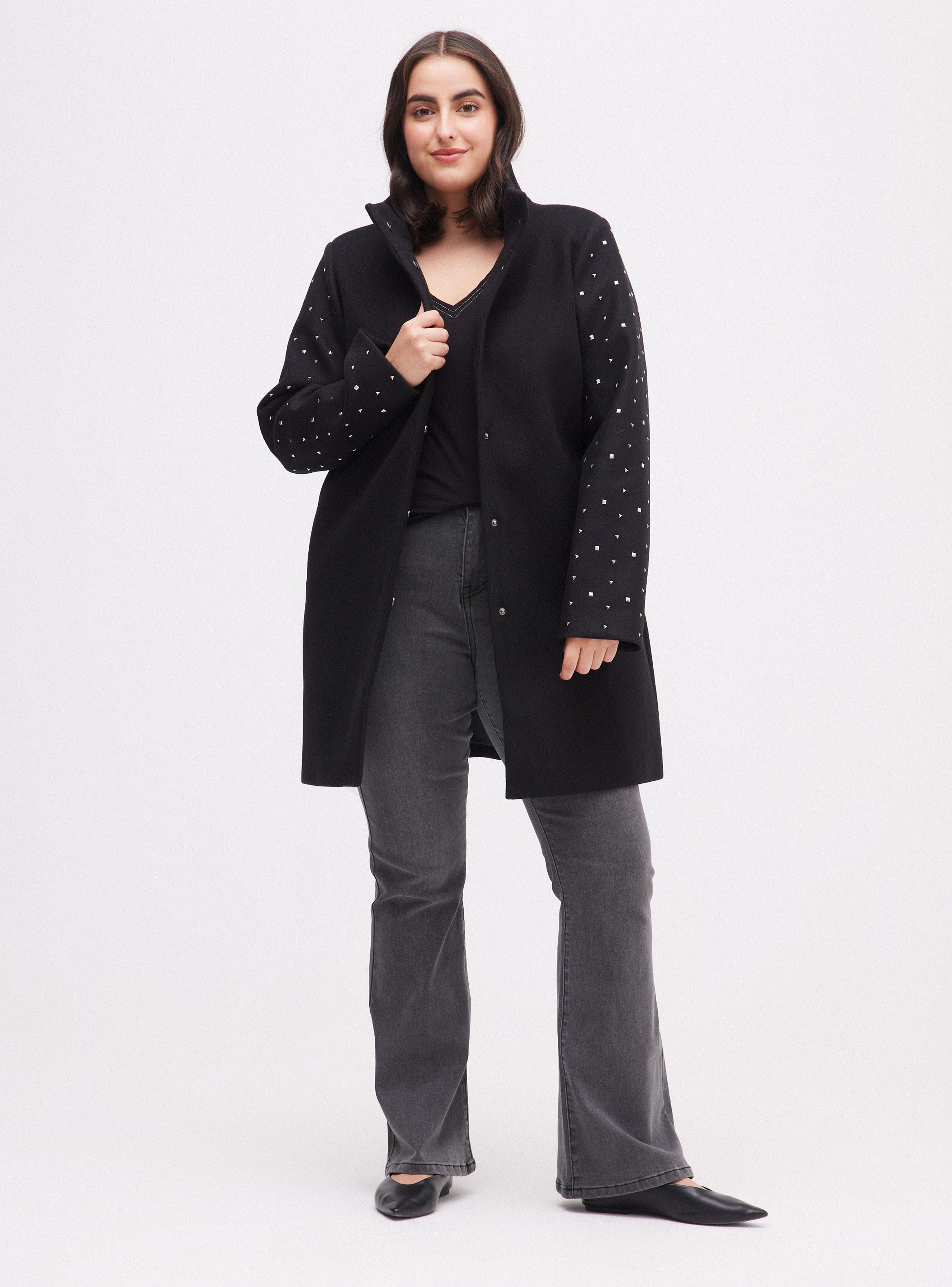 Abrigo de Paño con Tachas en las Mangas-4