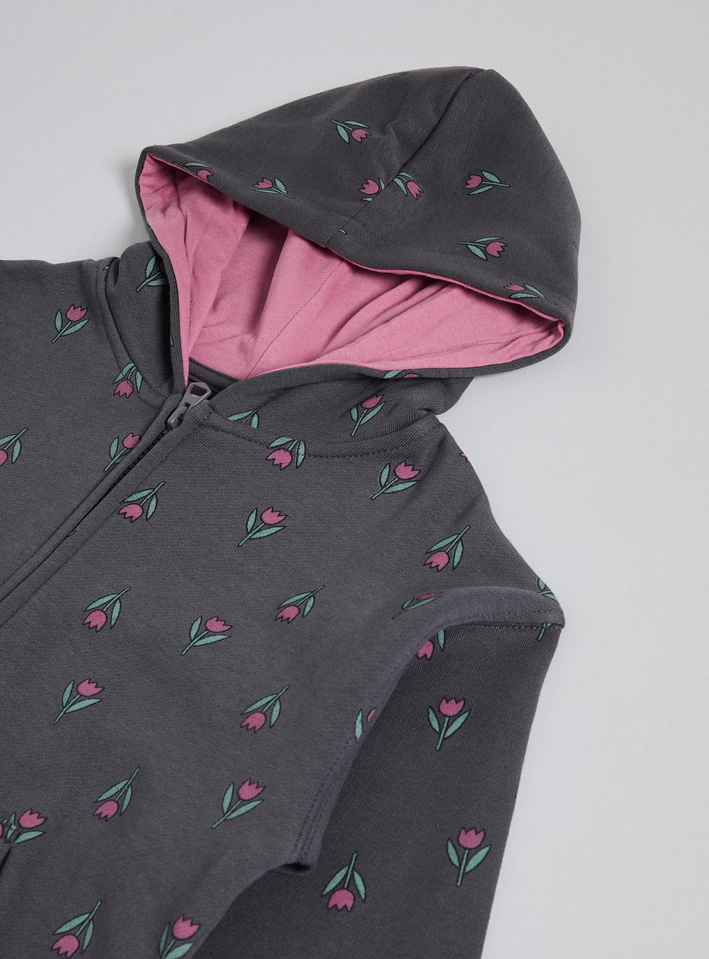 Polerón Aplicación Frontal con Cierre-2