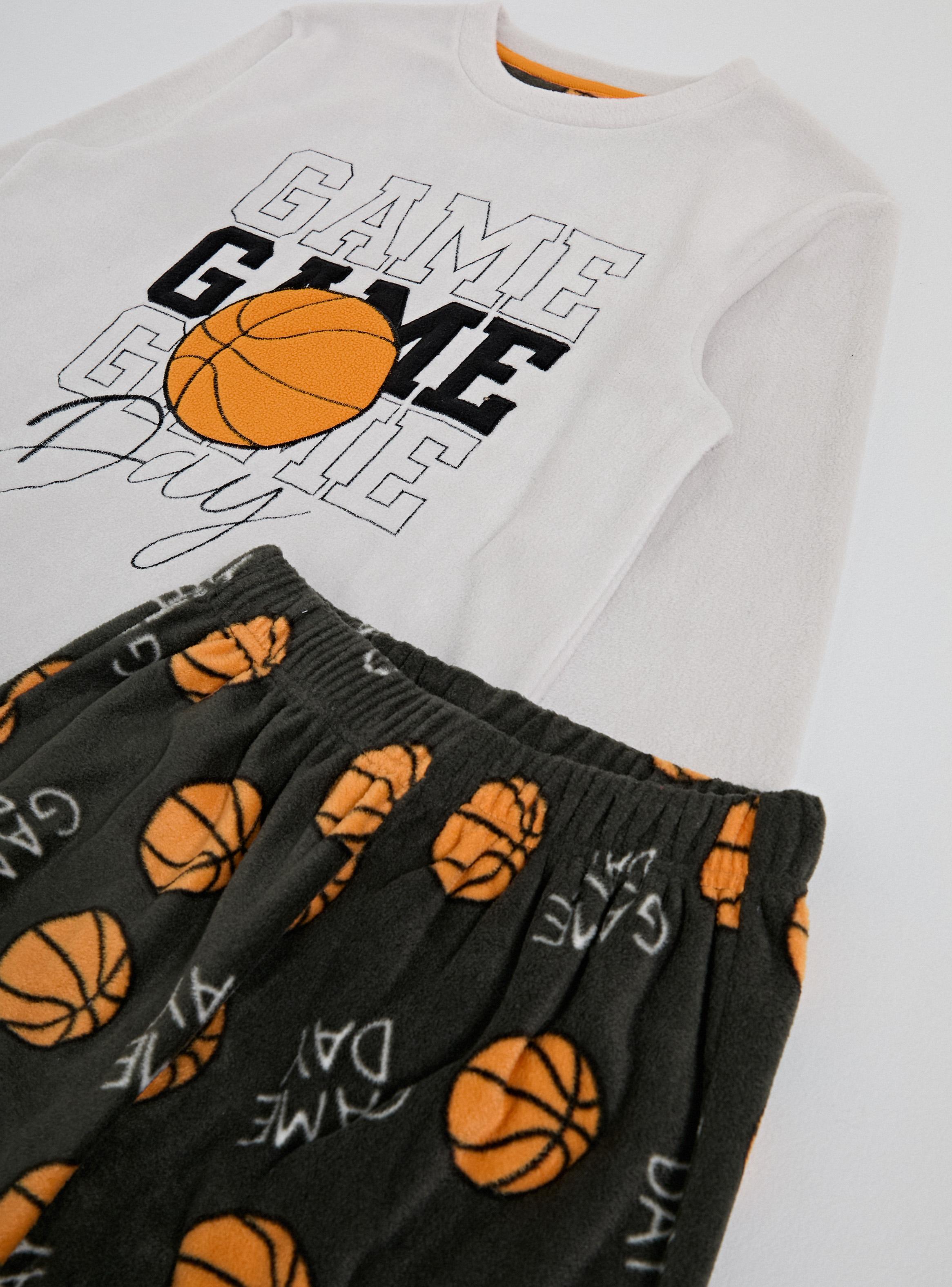 Pijama Polar con Bordado Delantero-3