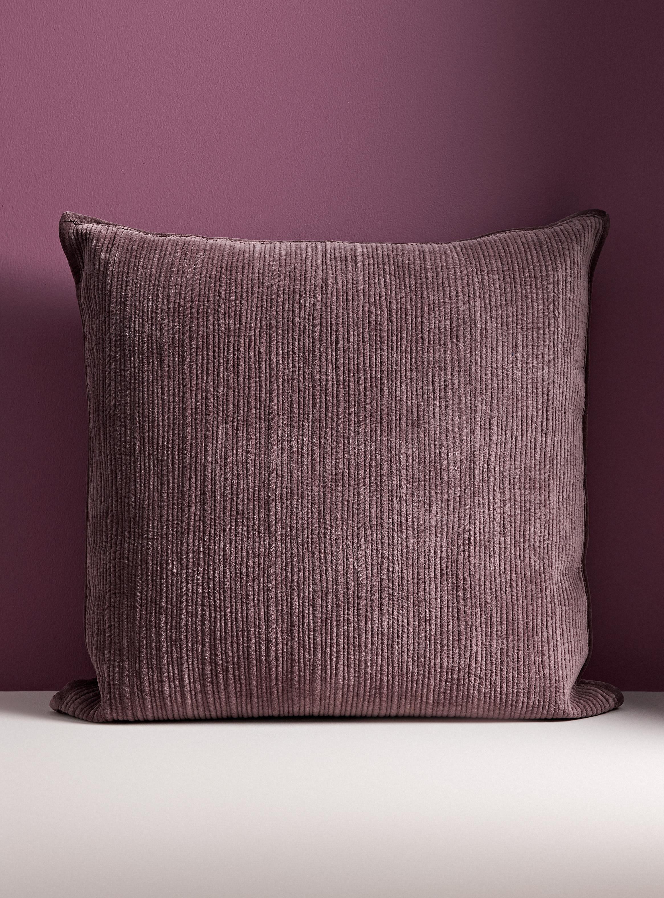 Cojín Olsen Quilted 60x60 cm-0