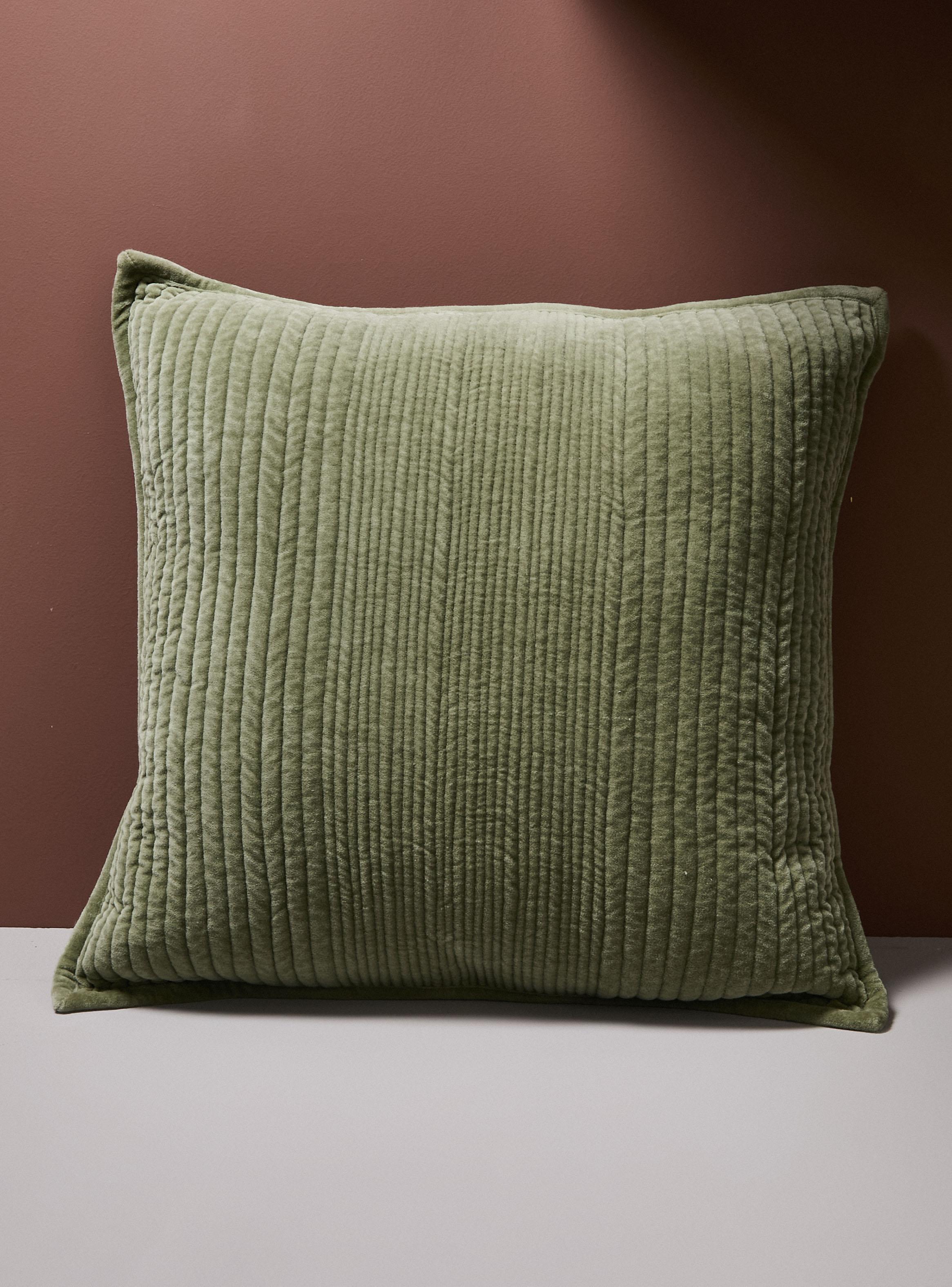 Cojín Olsen Petit Quilted 45x 45 cm-0