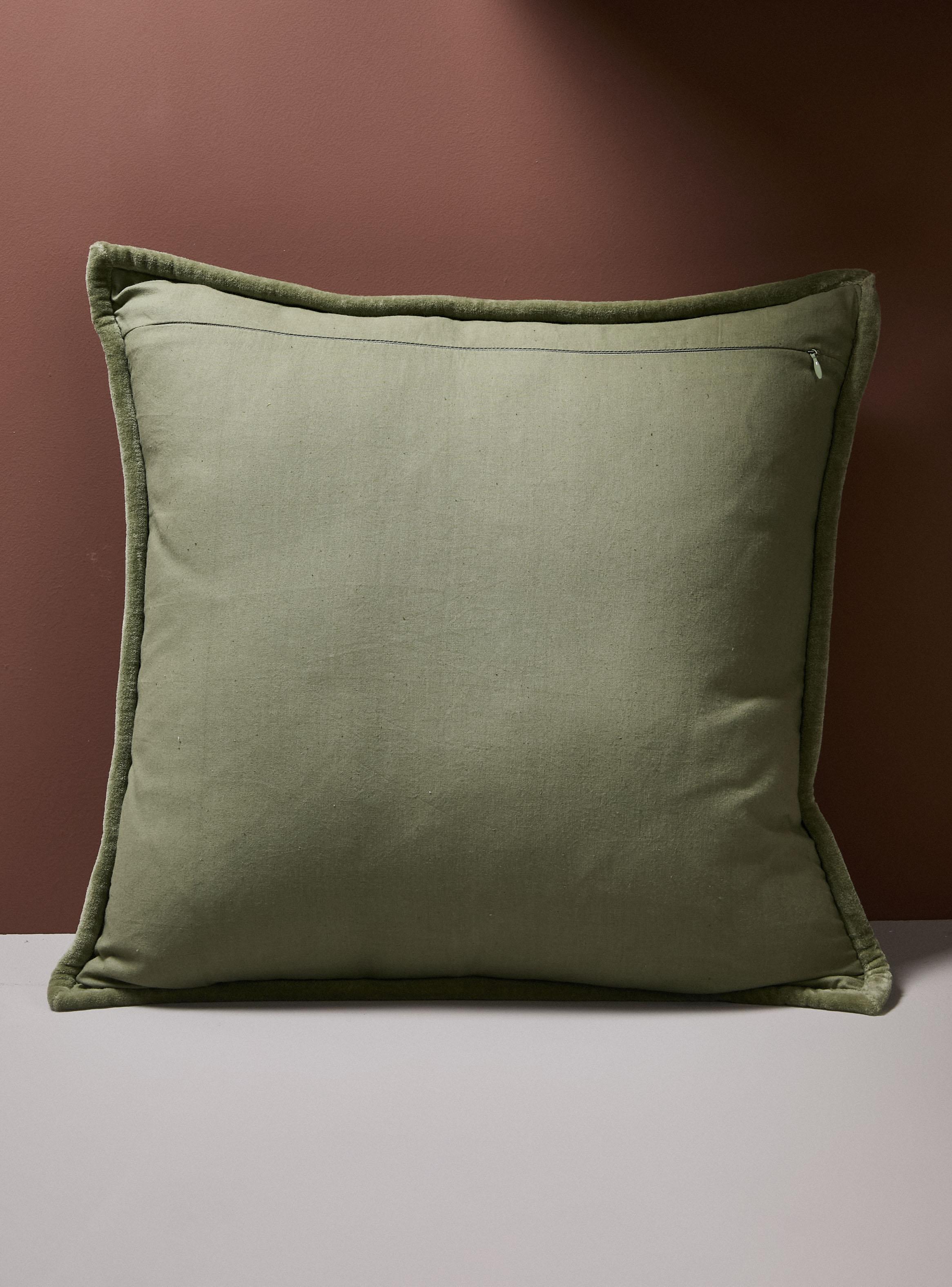 Cojín Olsen Petit Quilted 45x 45 cm-1