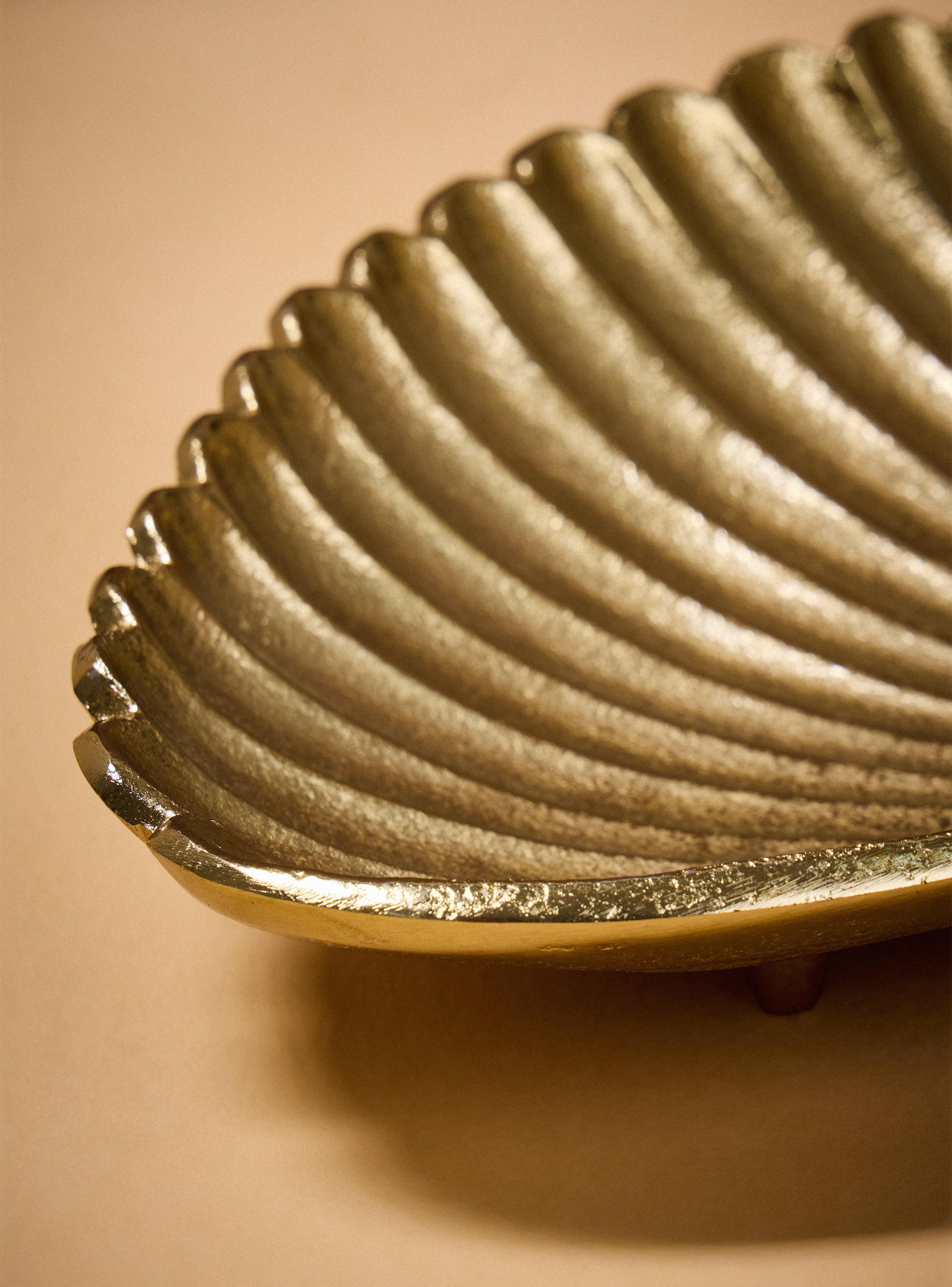 Plato Decorativo Concha 26x17x4 cm-2