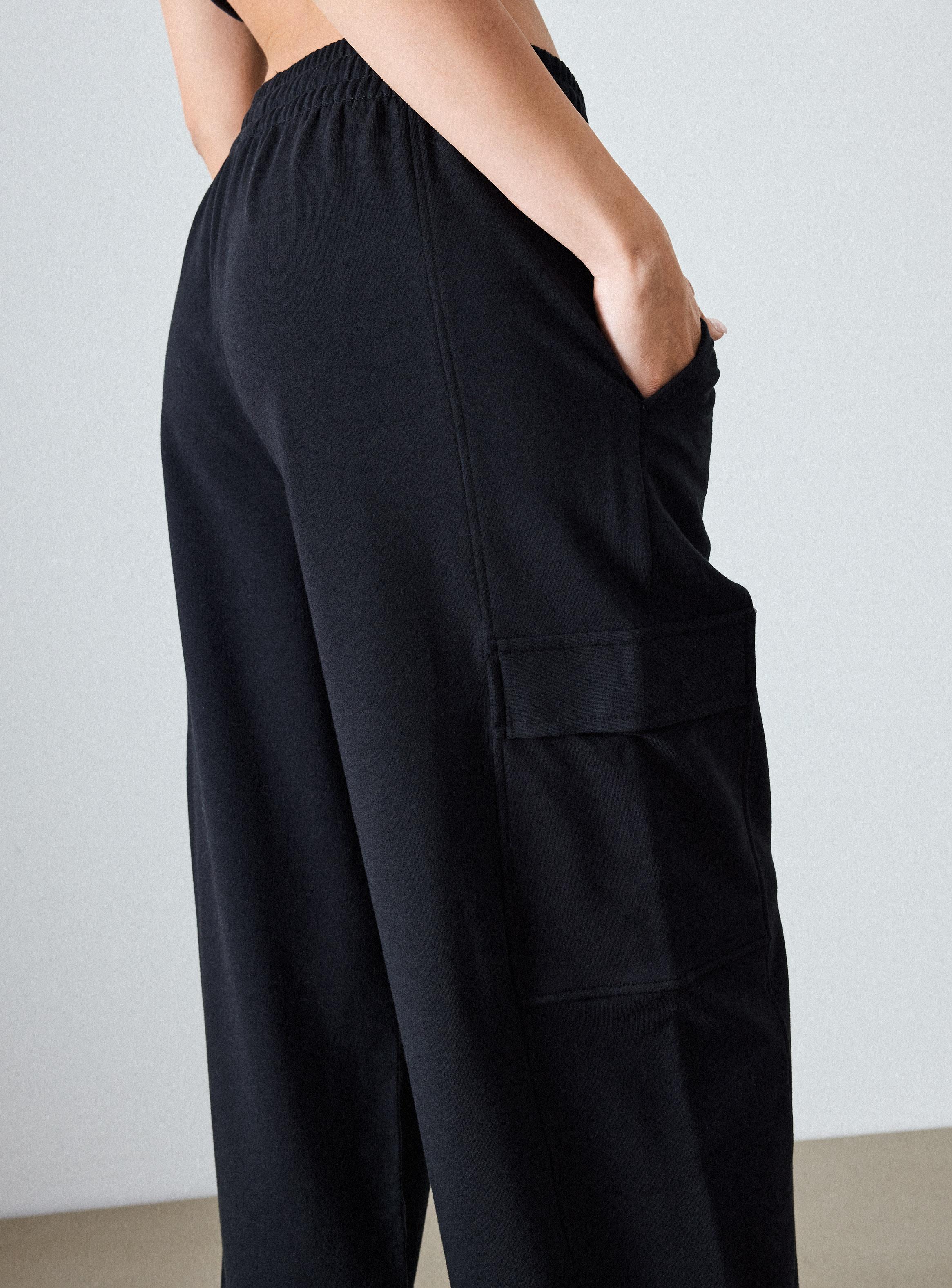 Pantalón de Buzo Wide Leg Cargo-3