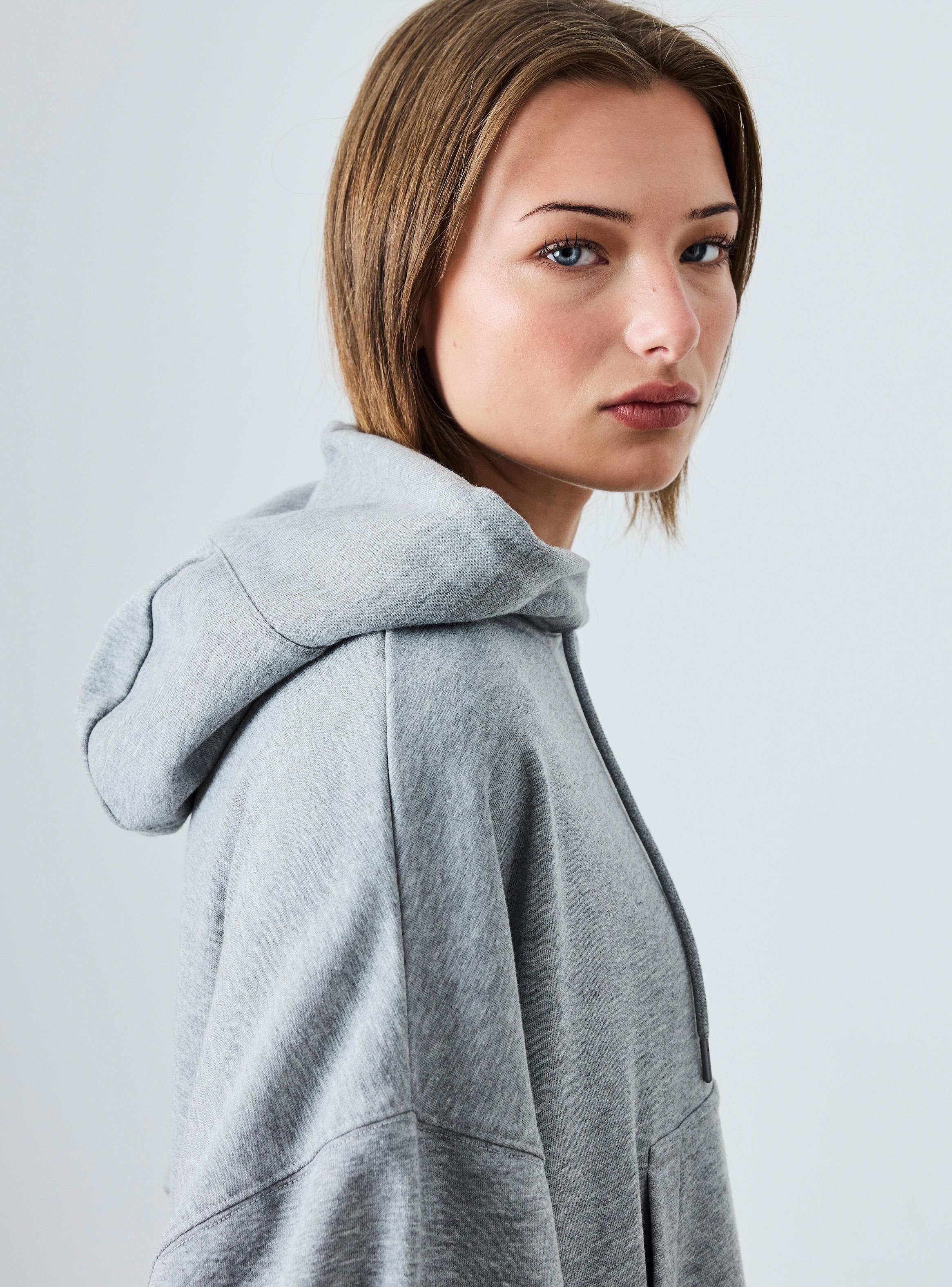 Polerón Oversize con Capucha-3