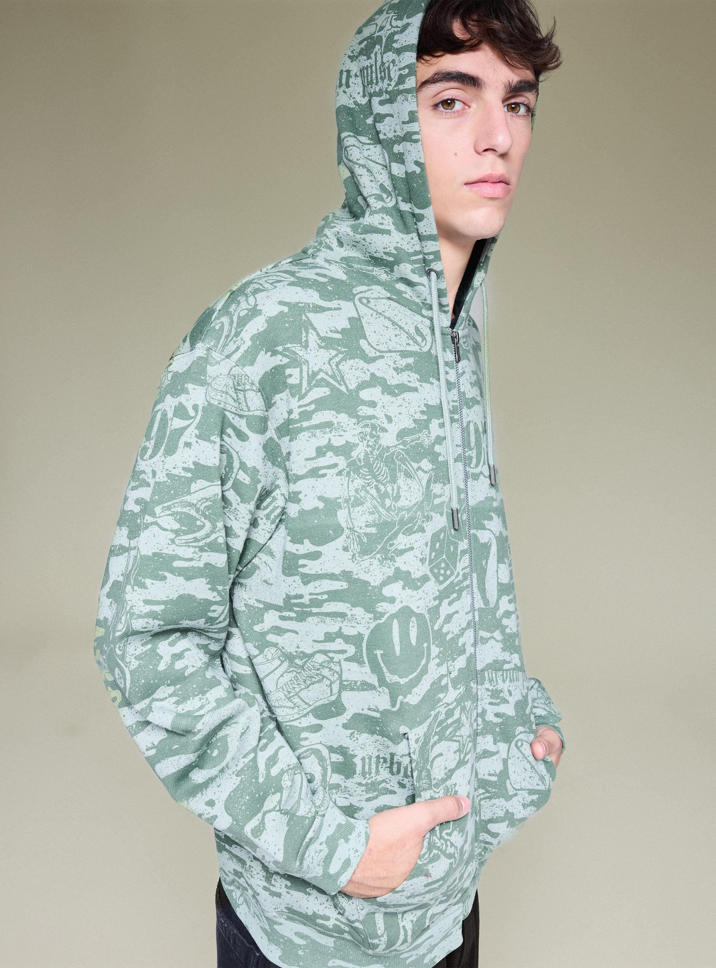 Polerón Estampado con Capucha-3