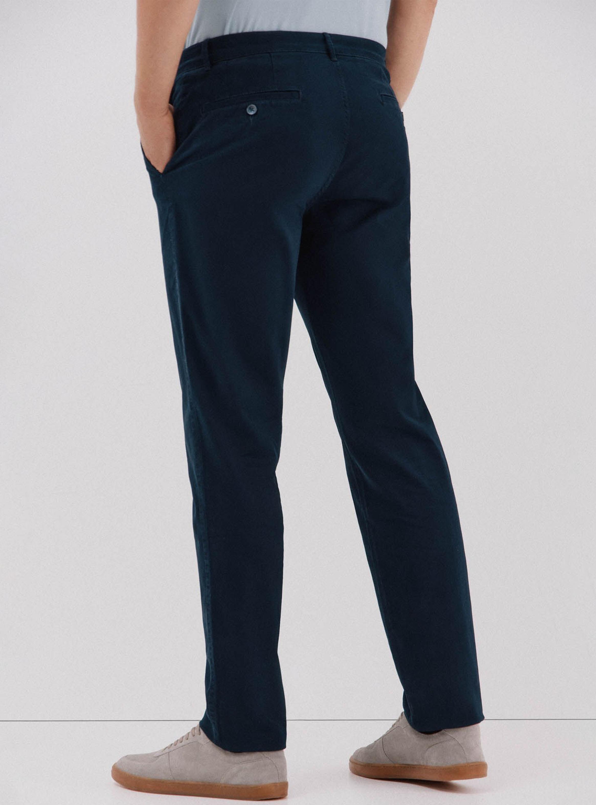 Pantalón Regular Corte Chino-1