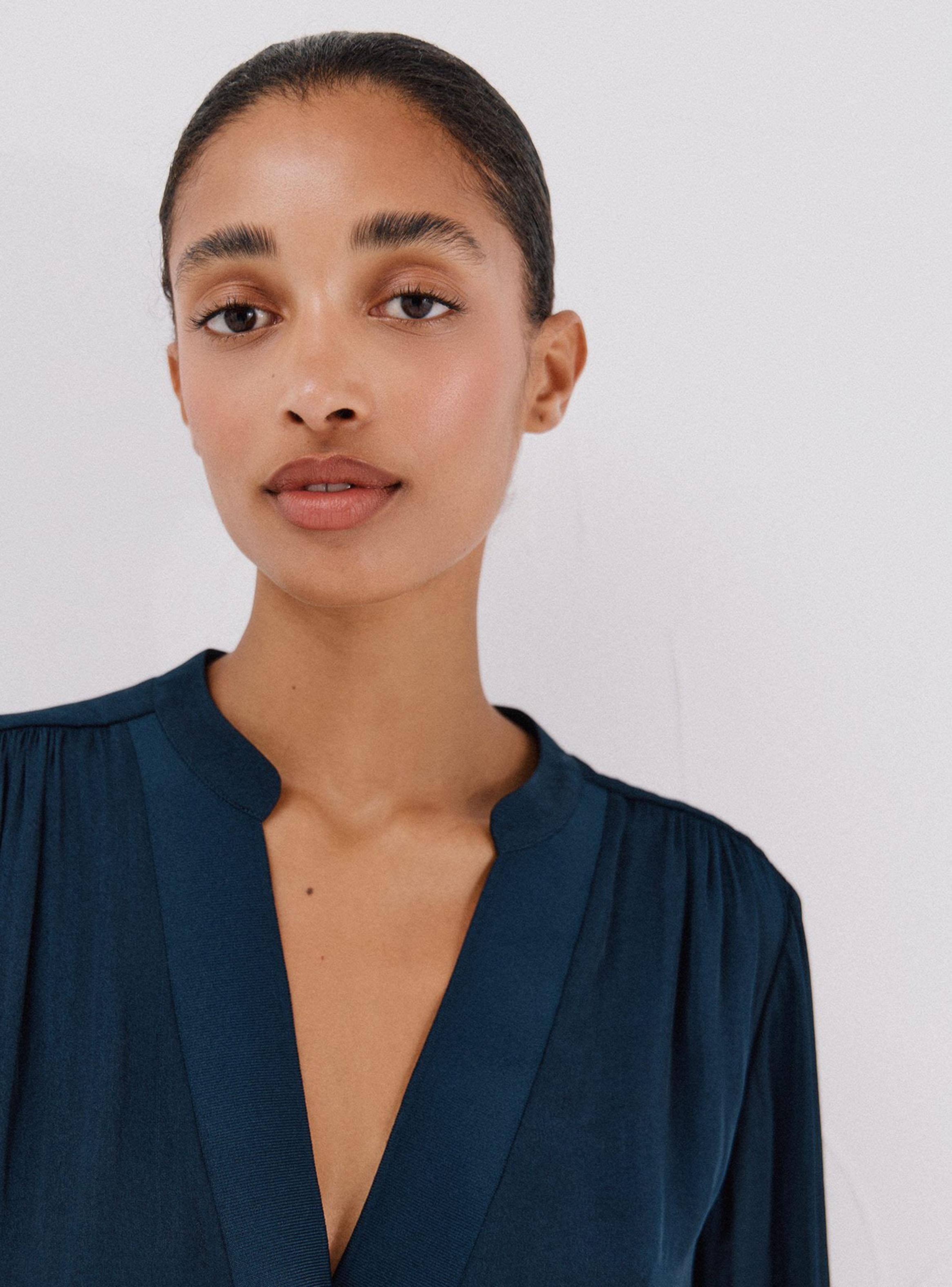 Blusa Satinada Fluida-3