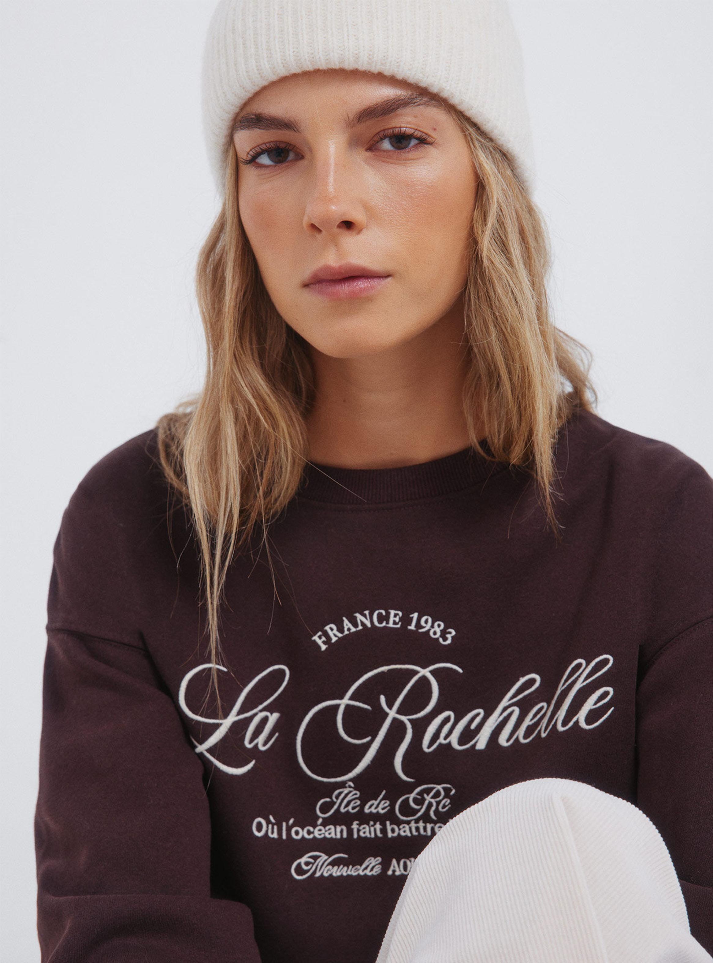 Polerón Gráfica Bordado Ciudad-3