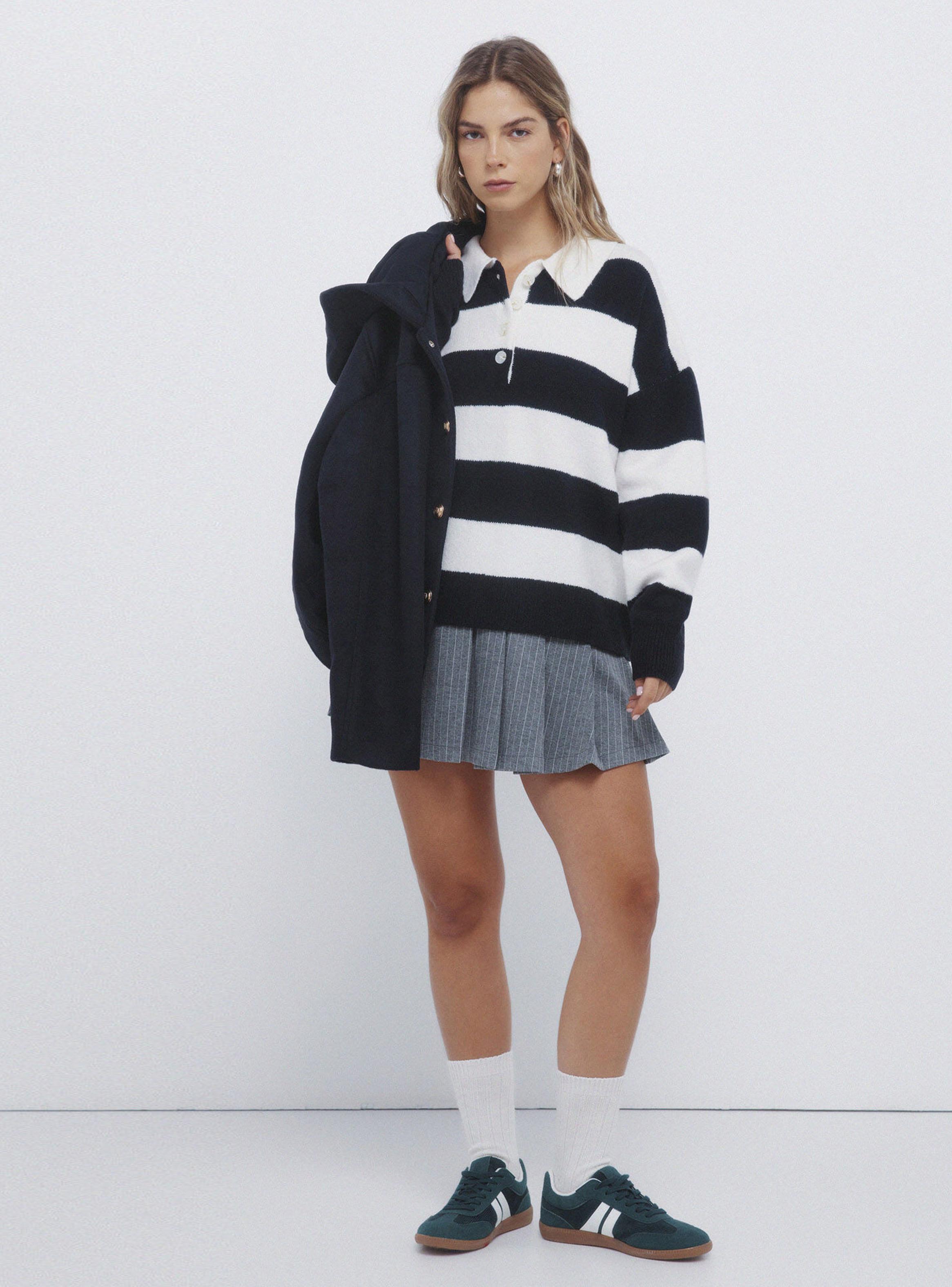 Sweater Rayas Cuello Camisero Bordado-4