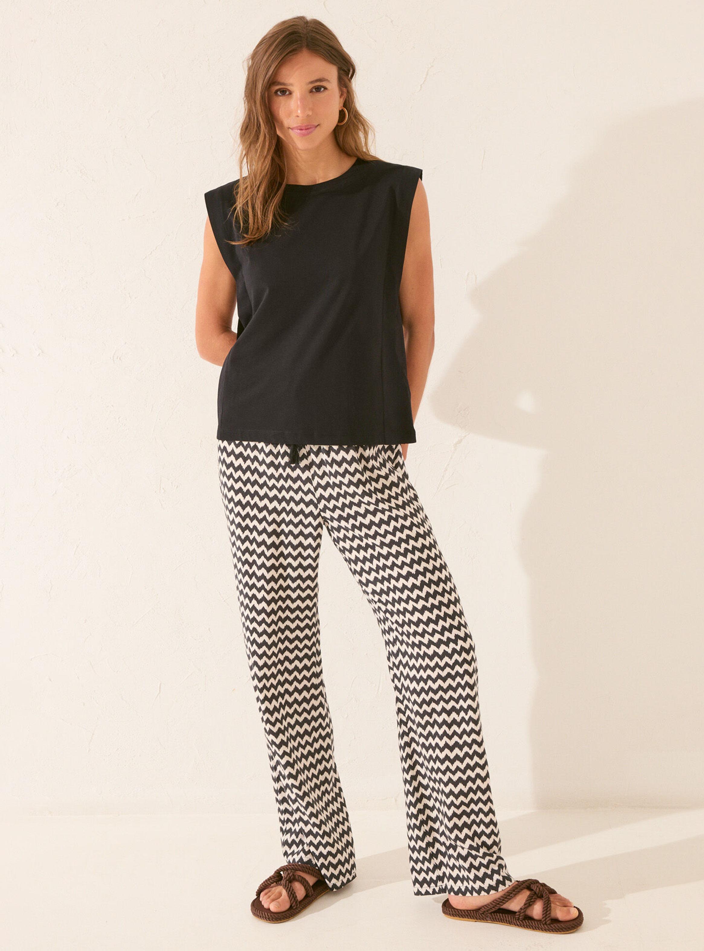 Polera sin Mangas Algodón Negro-4