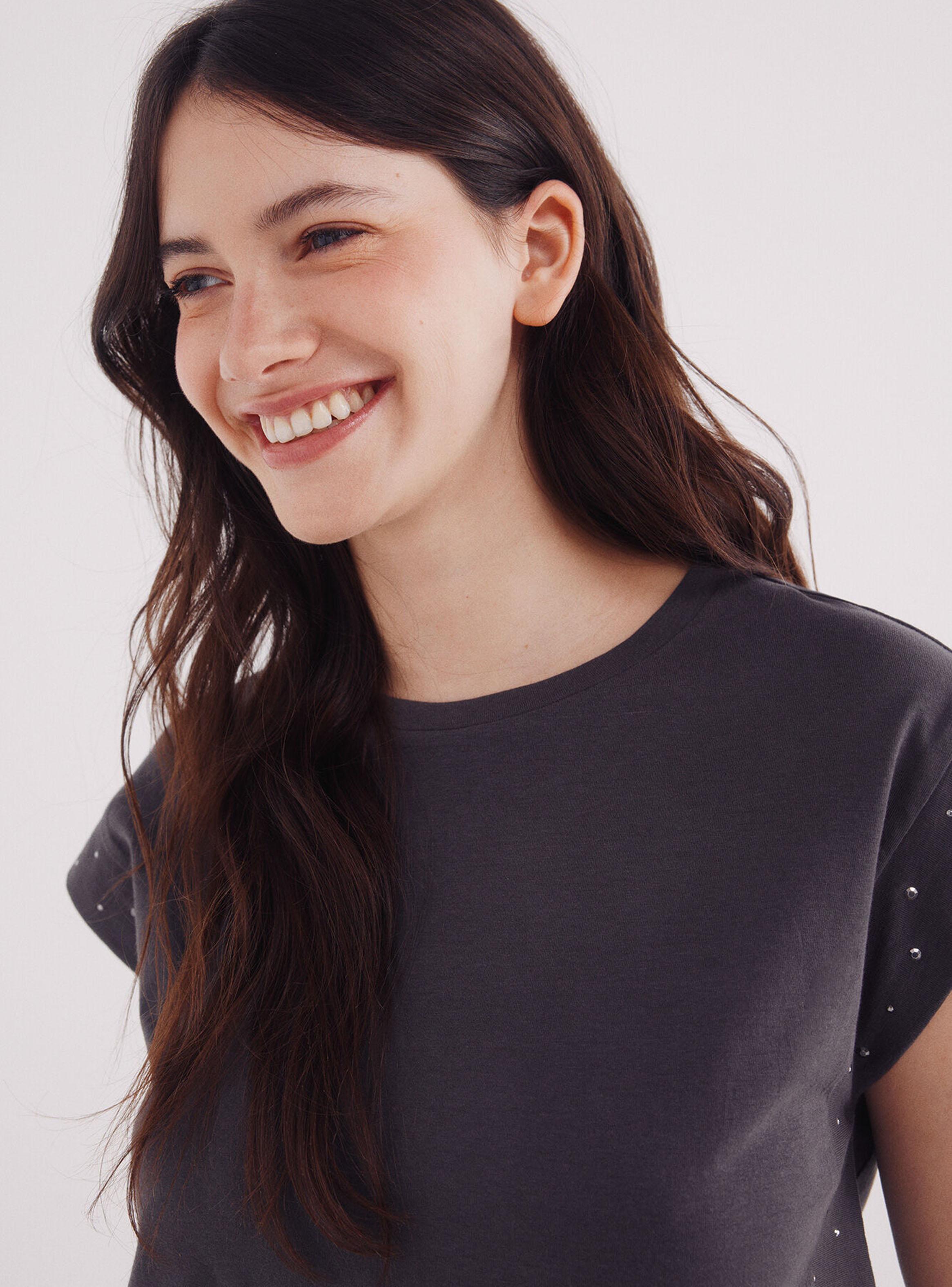 Polera Mangas Tachas Cristal-2