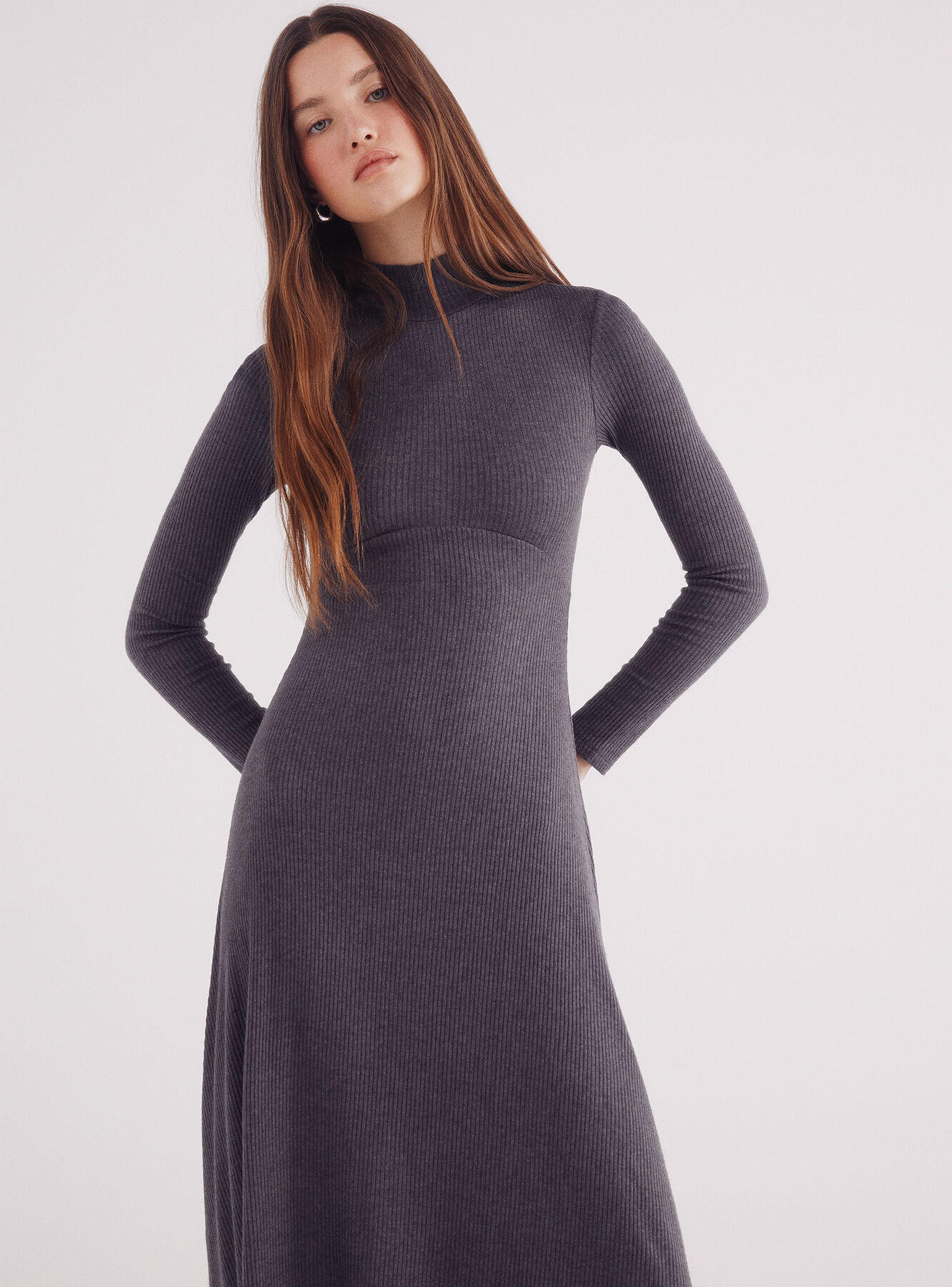 Vestido Midi Cuello Alto-2