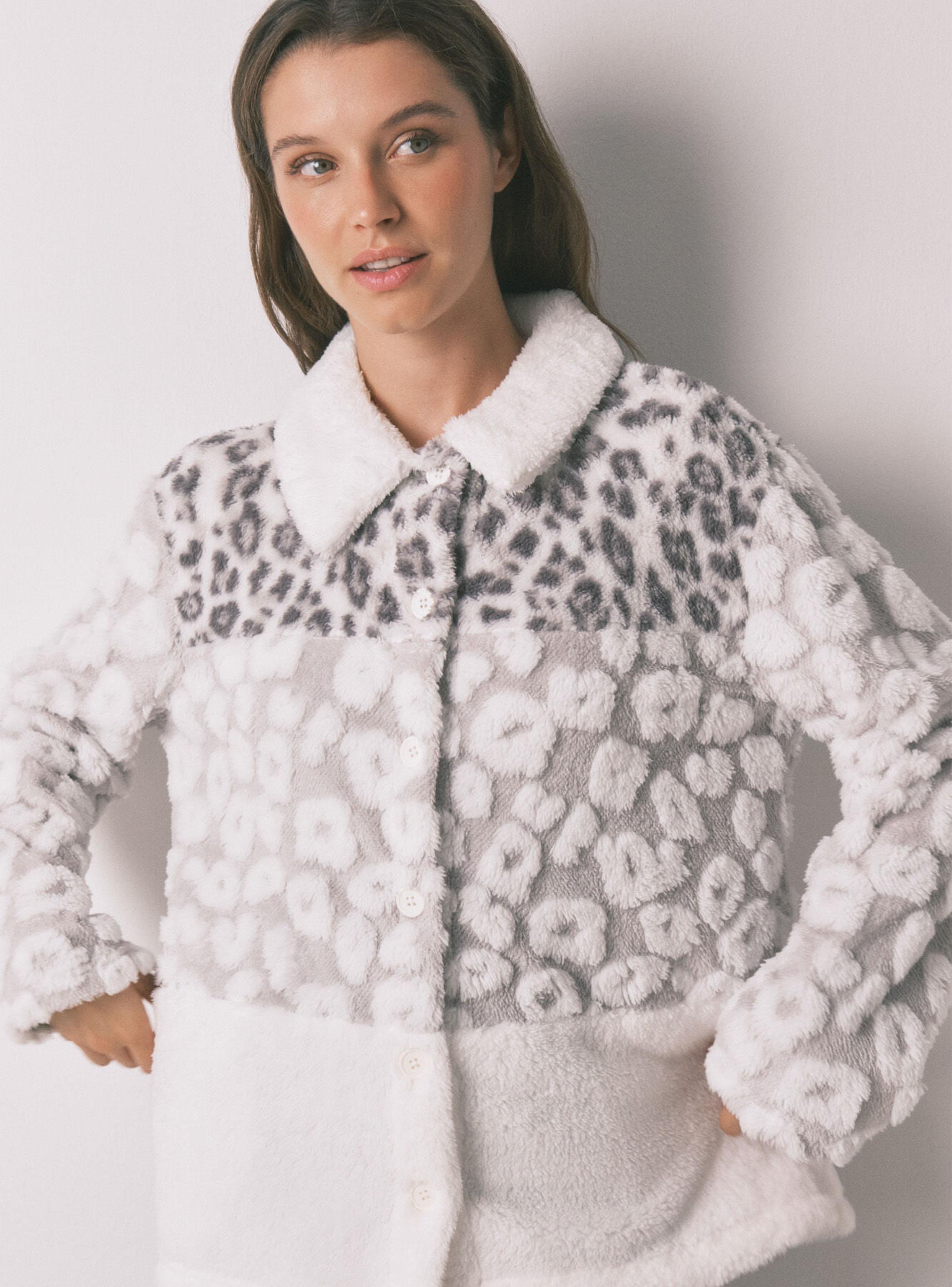 Bata Corta Borrego Animal Print Tricolor-2