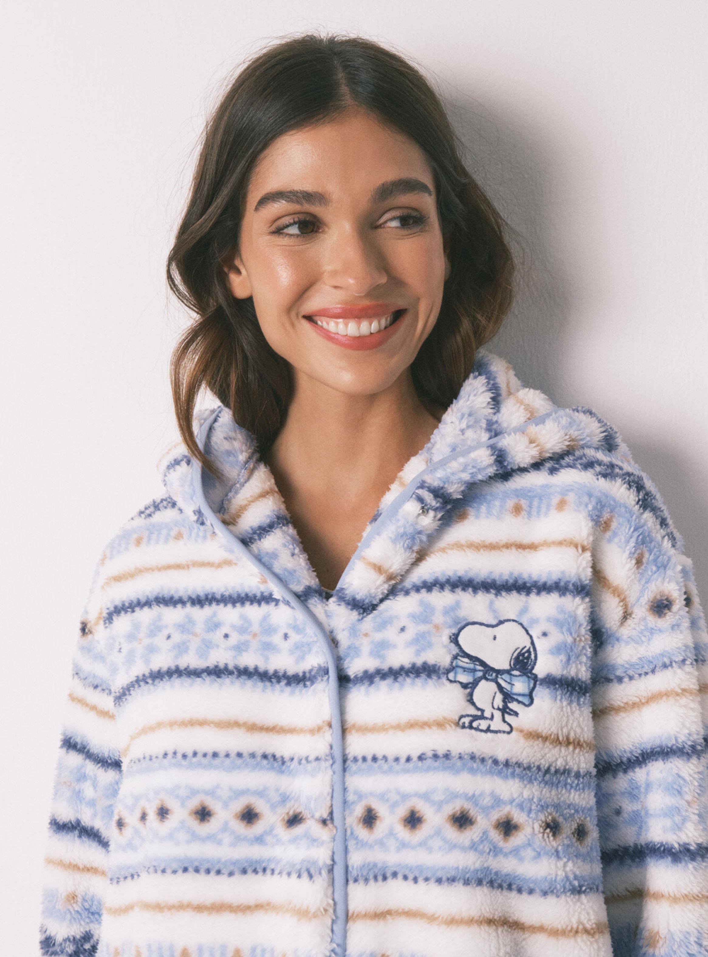 Bata Capucha Snoopy Cenefas-2