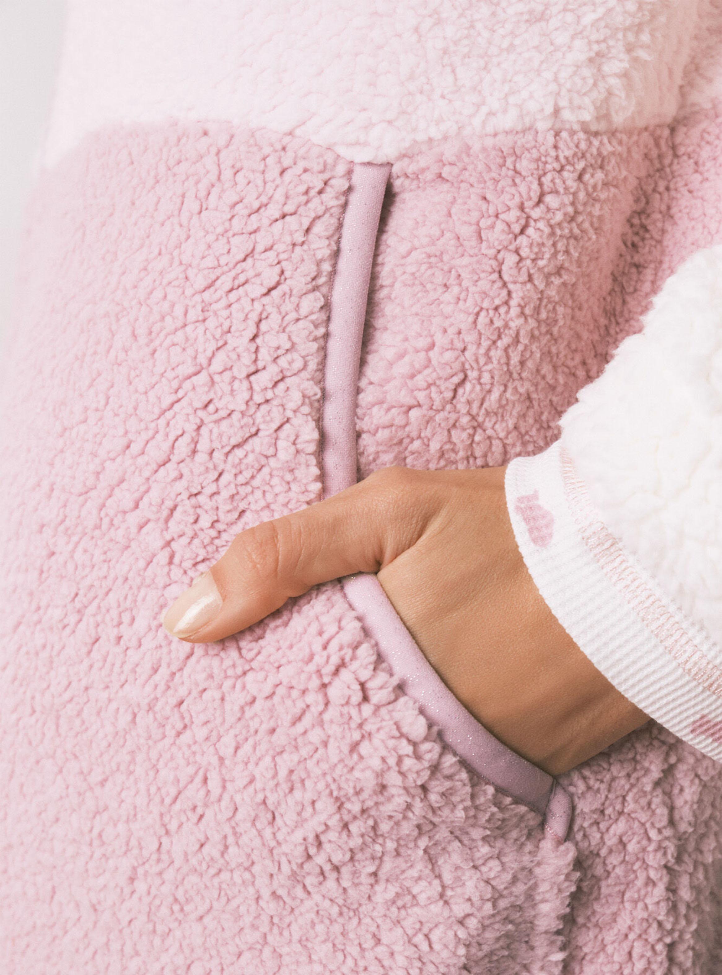 Bata La Vecina Rubia Borreguito Capucha-2