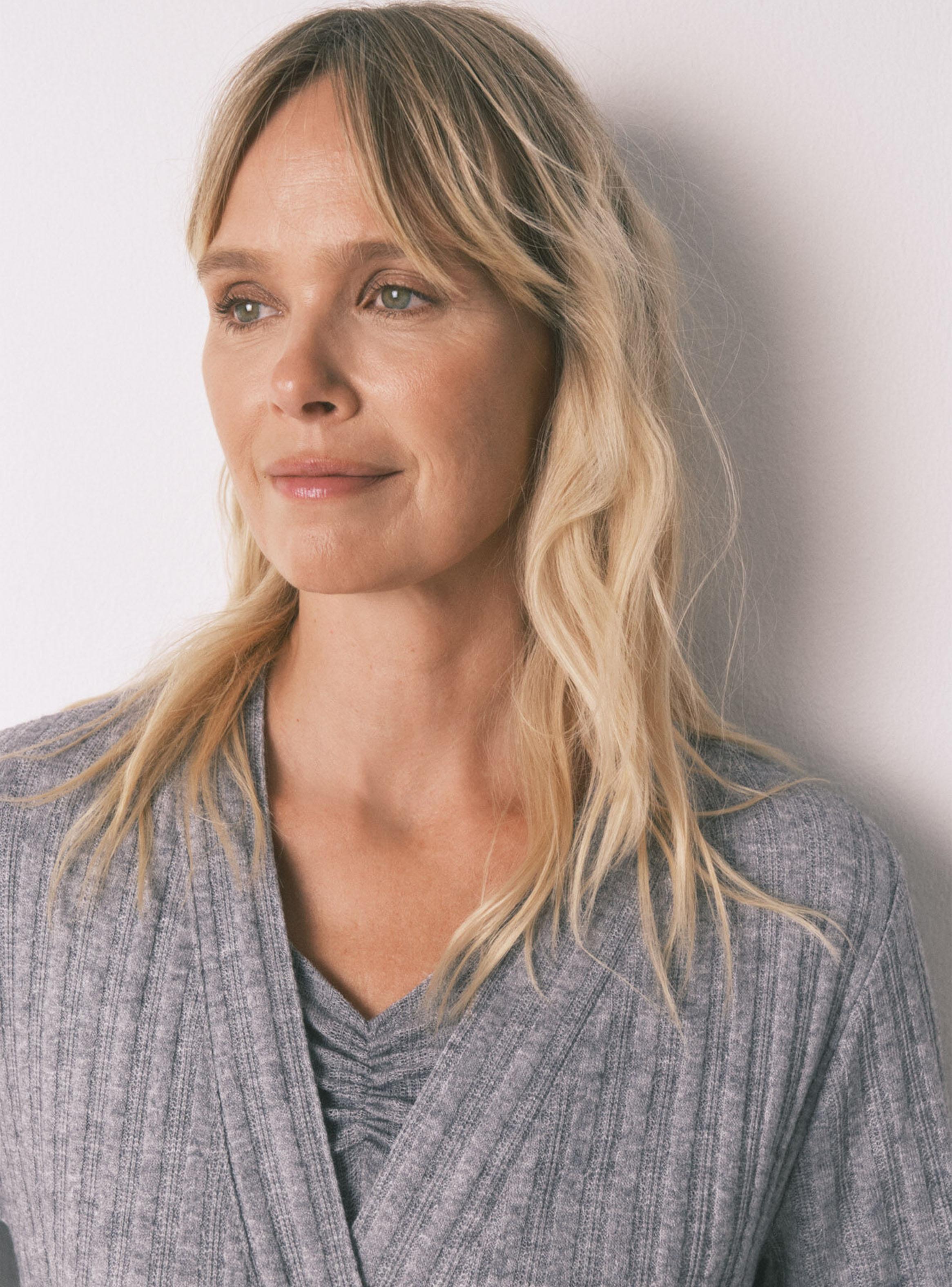 Bata Midi Punto Tricot Gris-2