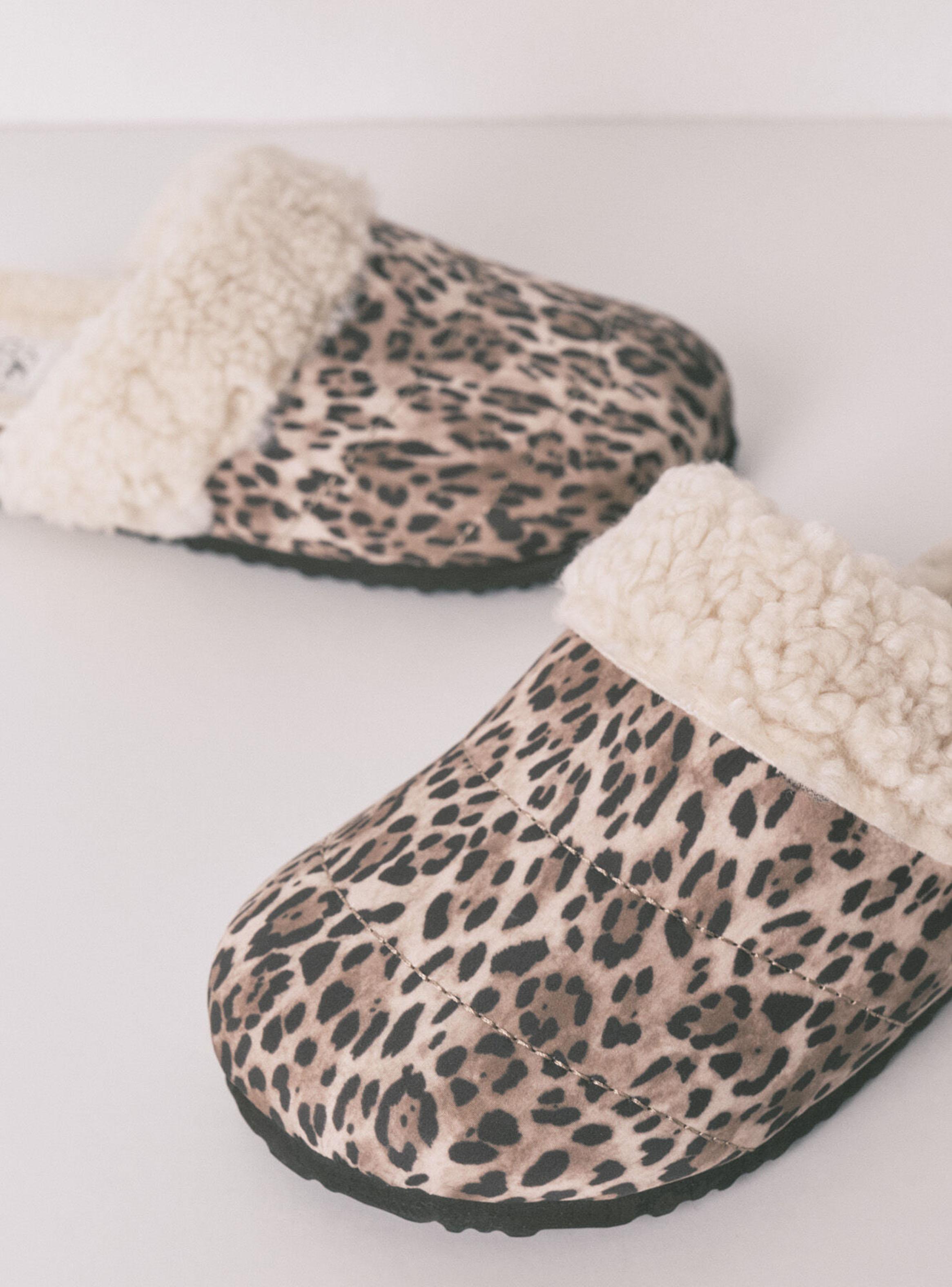 Pantuflas Tipo Zueco Borreguito Animal Print-2