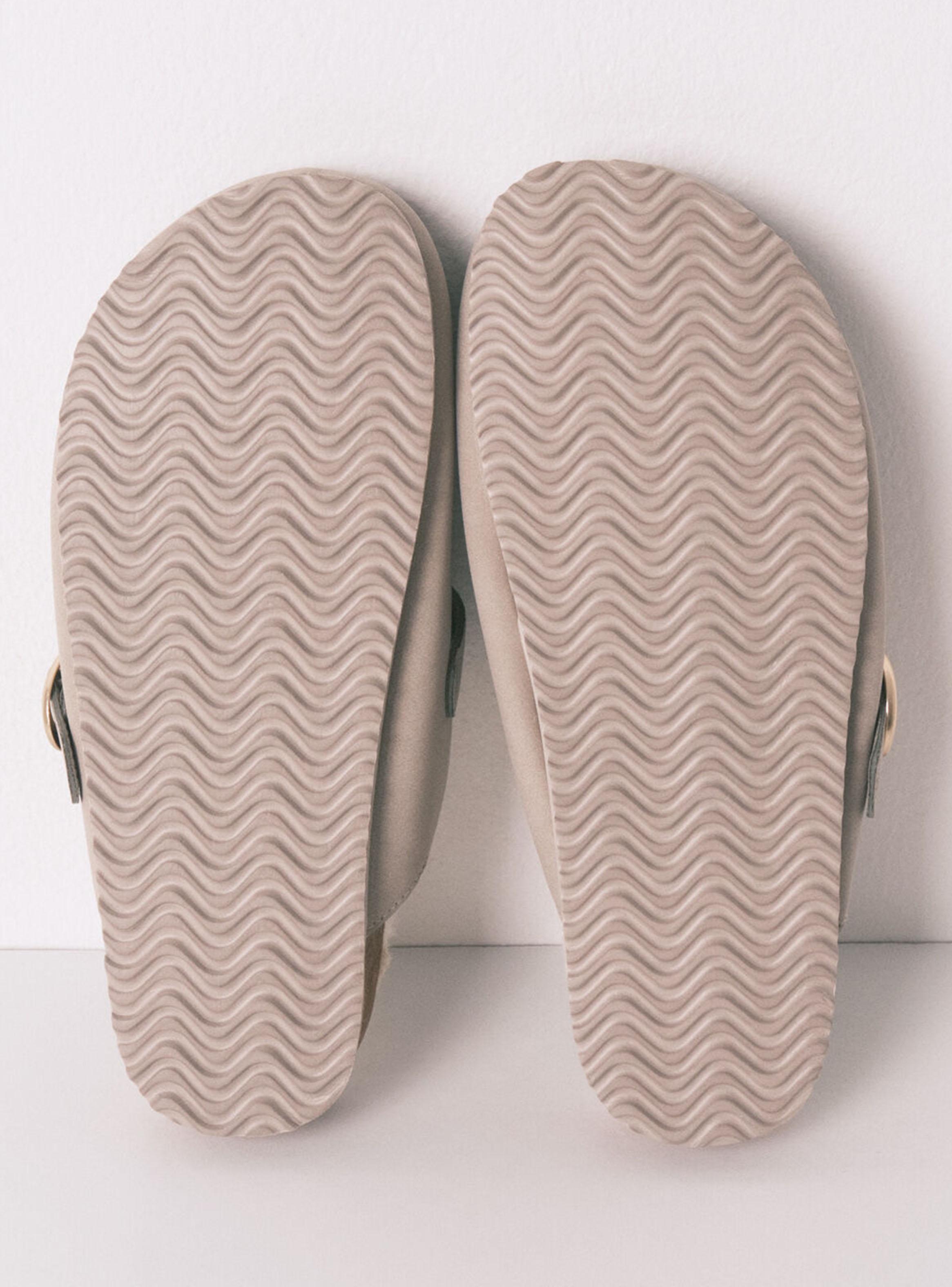 Pantuflas Tipo Zueco Pelo Gris-2