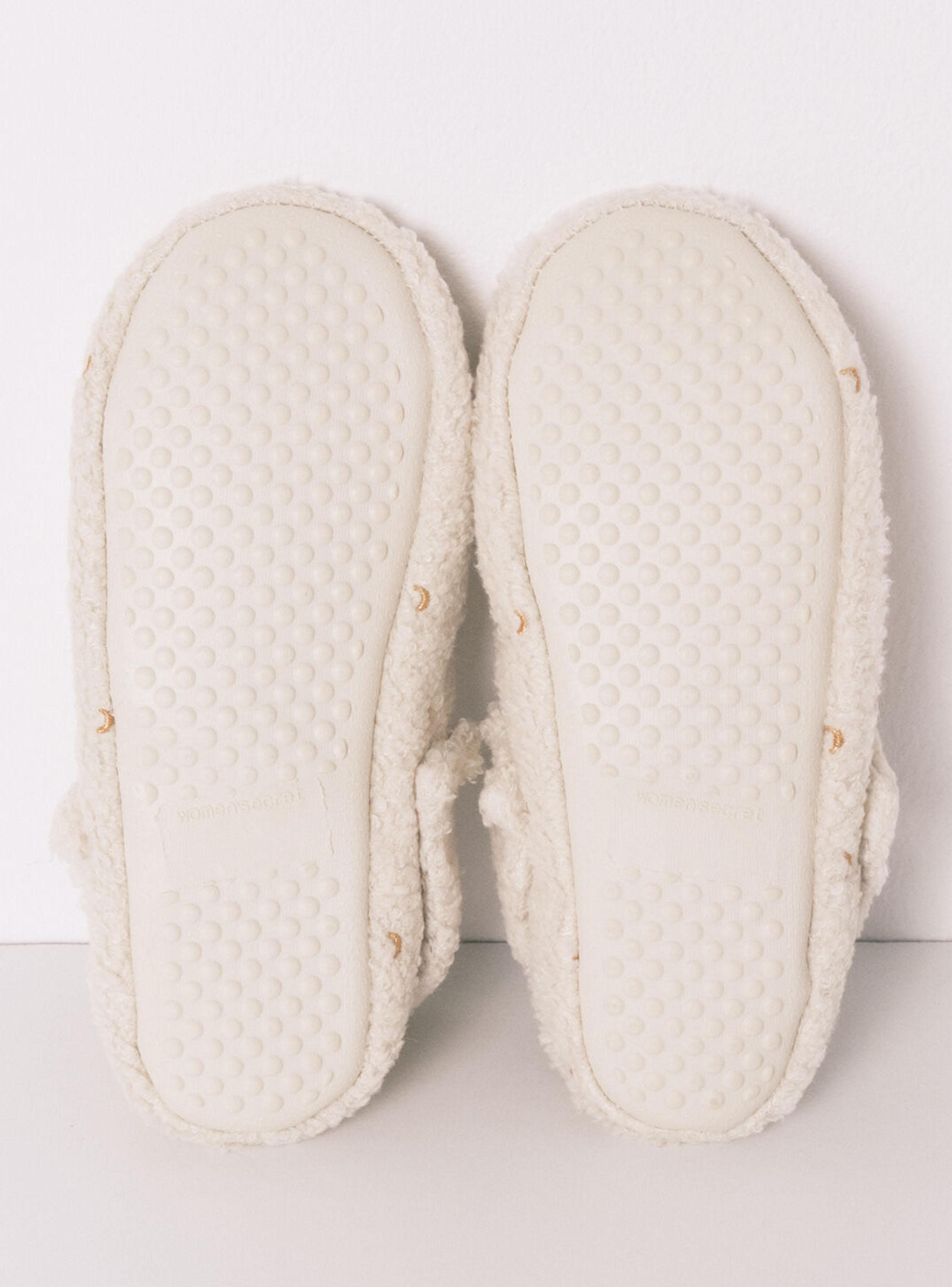 Pantuflas Casa Corderito Blanco Brillo-3