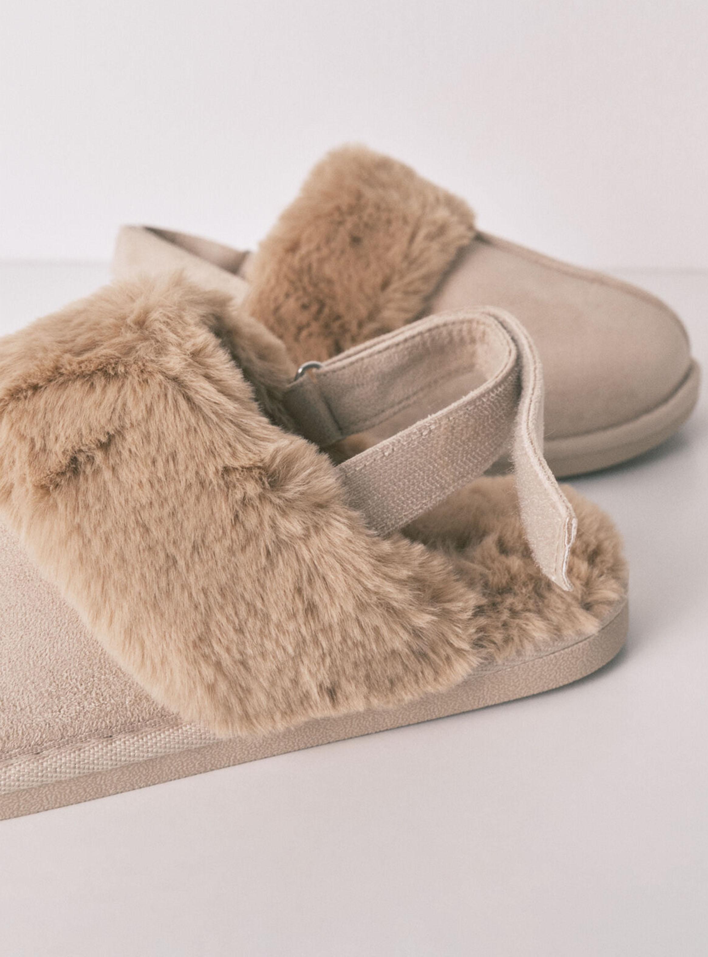 Pantufla Casa Zueco Pelo Camel-4