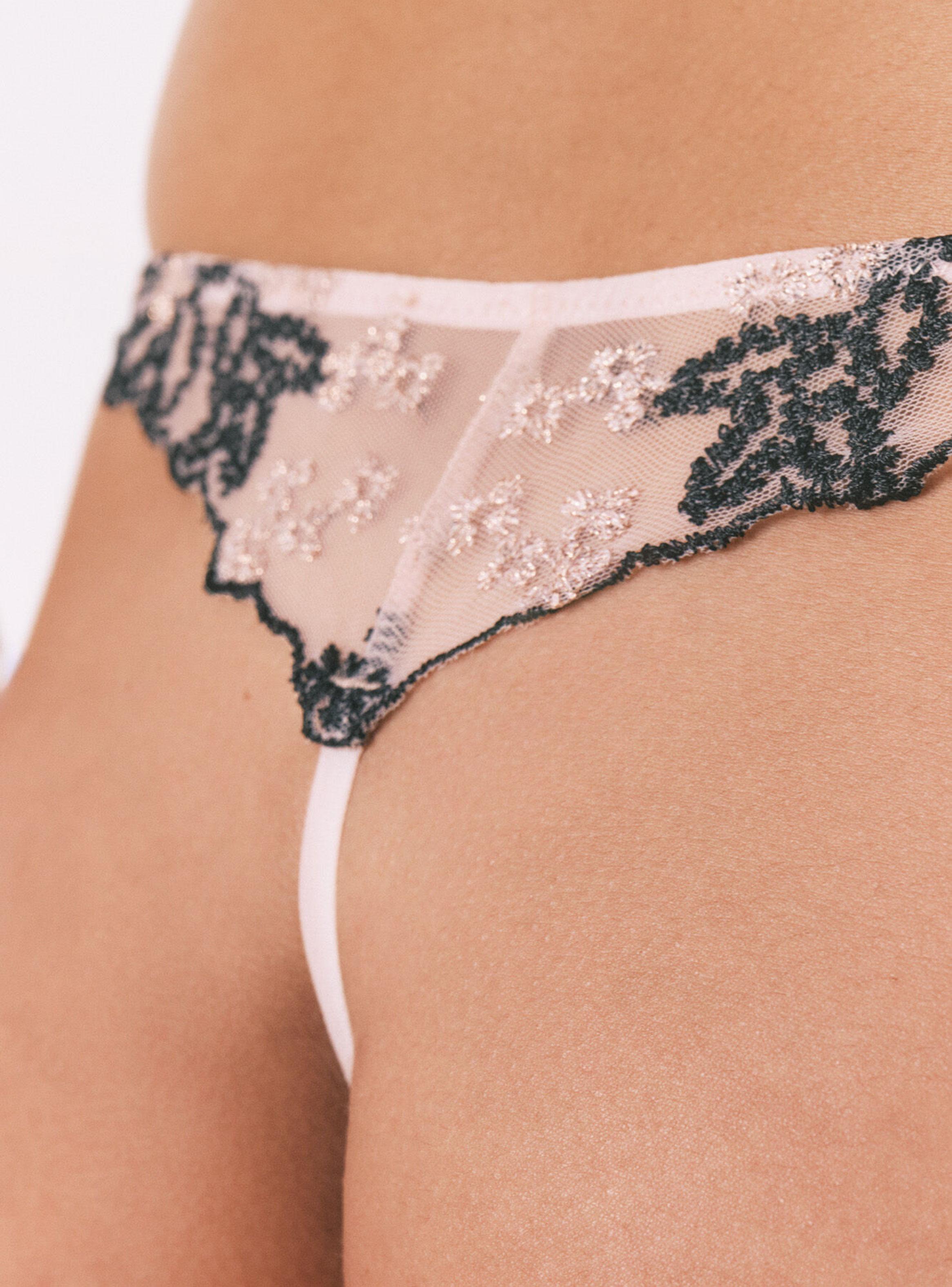 Colaless Tul Bordado Negro-4