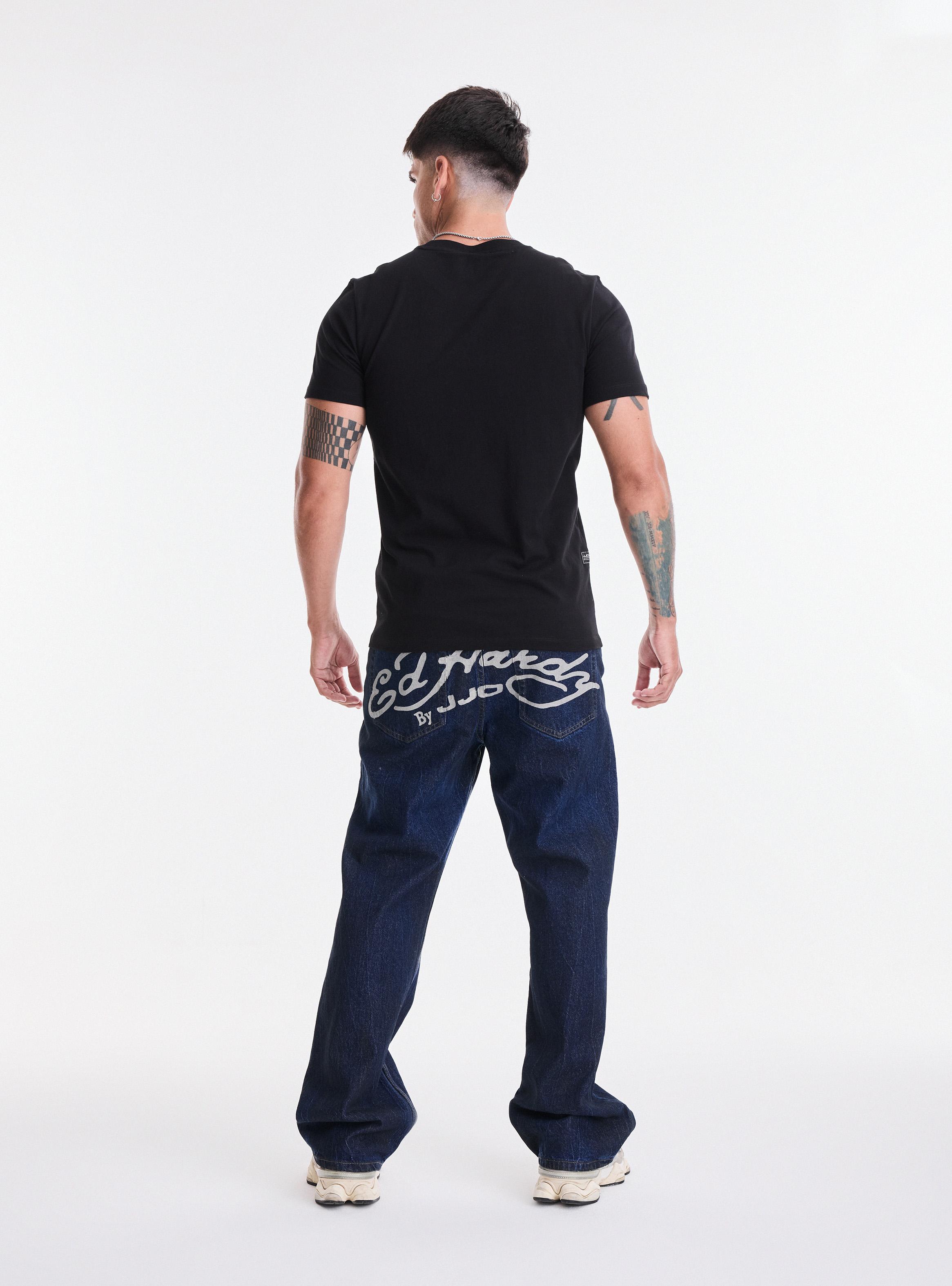 Polera Ed Hardy Estampado Terciopelo y Tachas-5