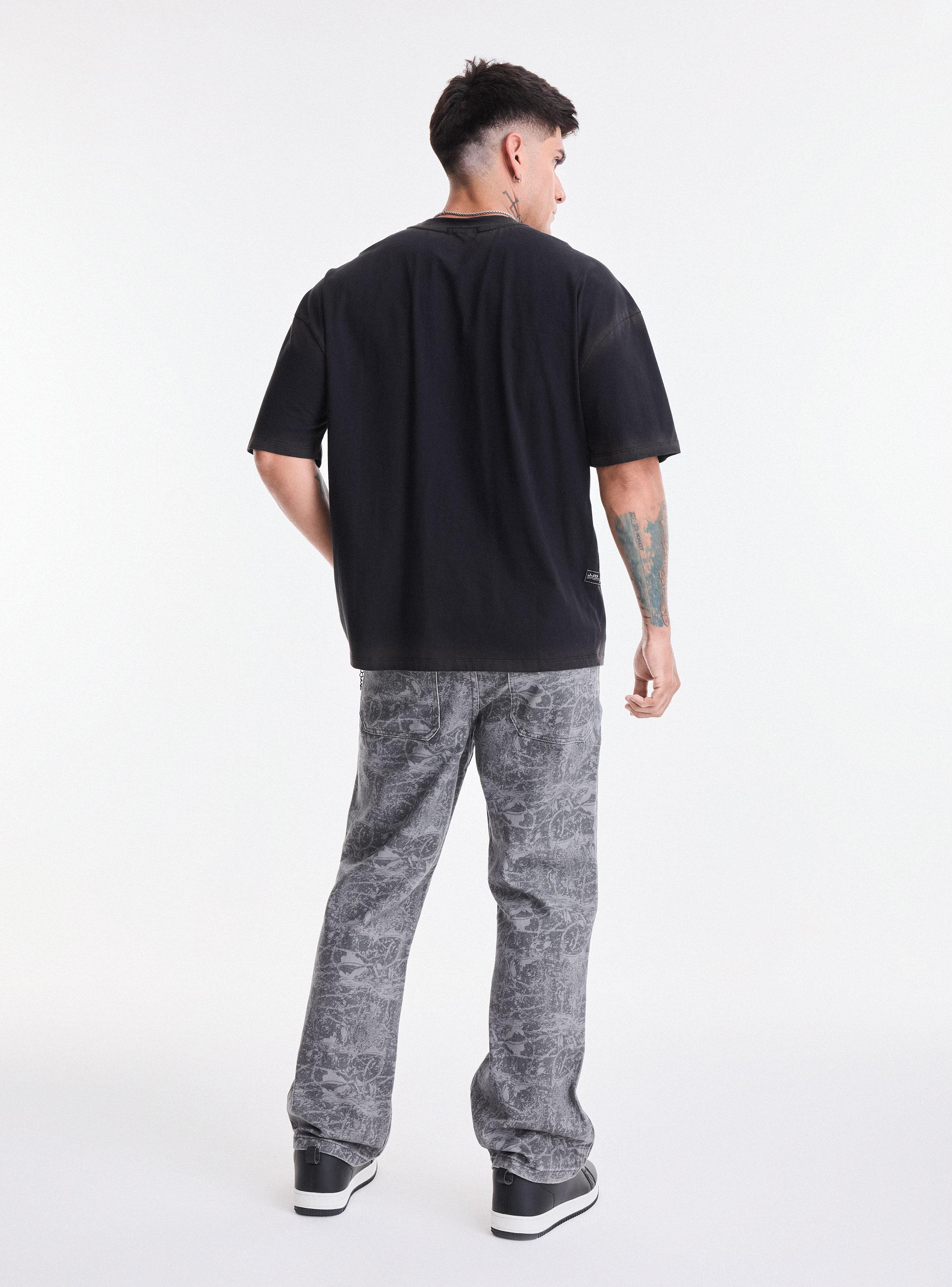 Polera Ed Hardy Estampado con Brillos y Spray en Costuras-5