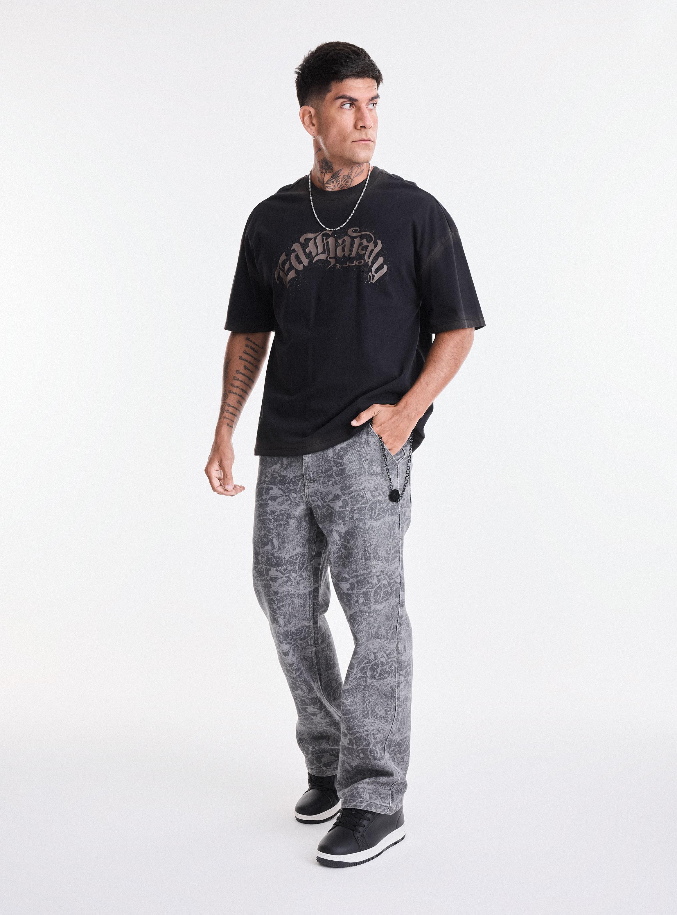 Polera Ed Hardy Estampado con Brillos y Spray en Costuras-4