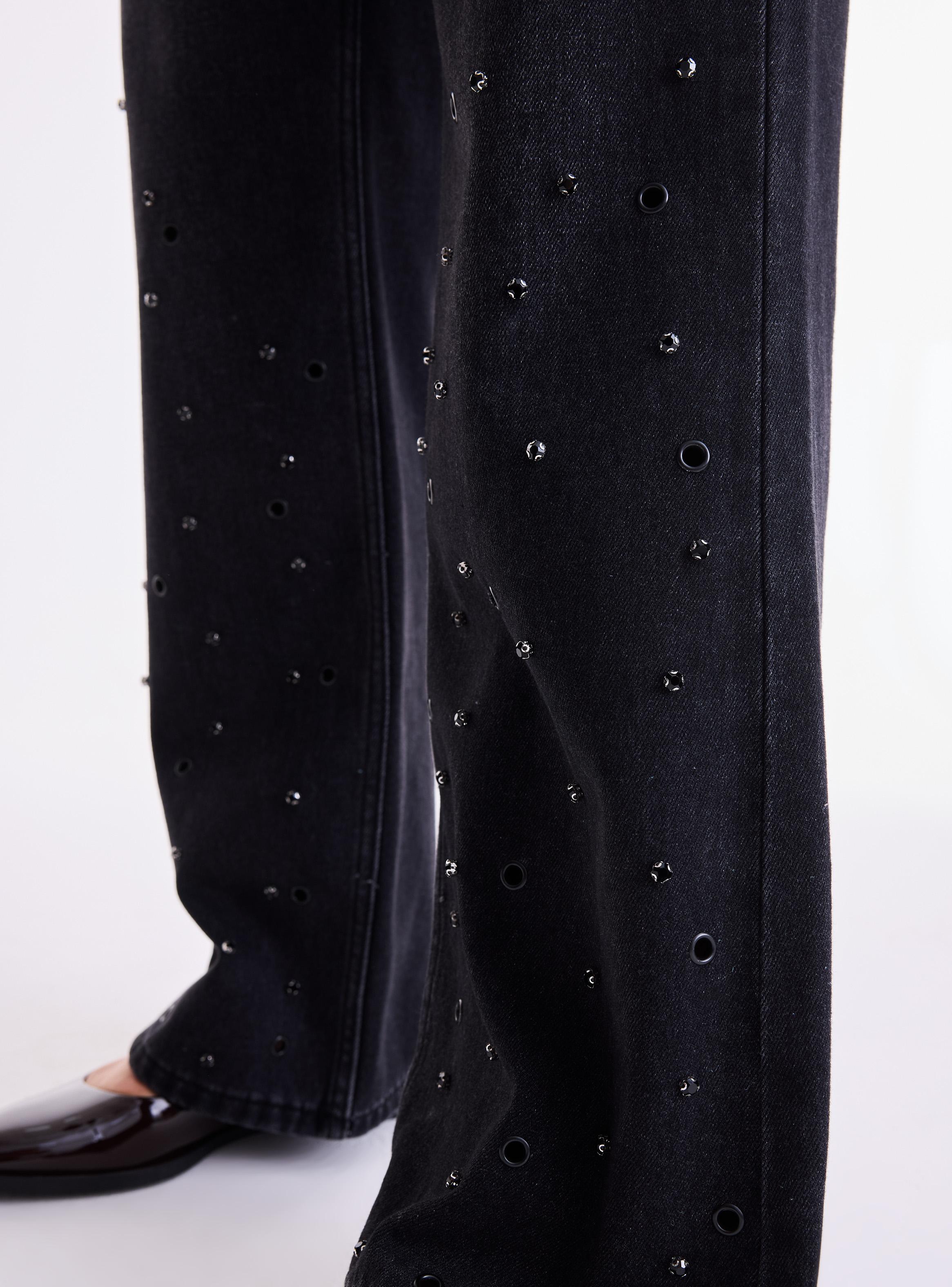 Jeans Push Up 1 Botón Aplicación Ojetillos y Brillantes-3