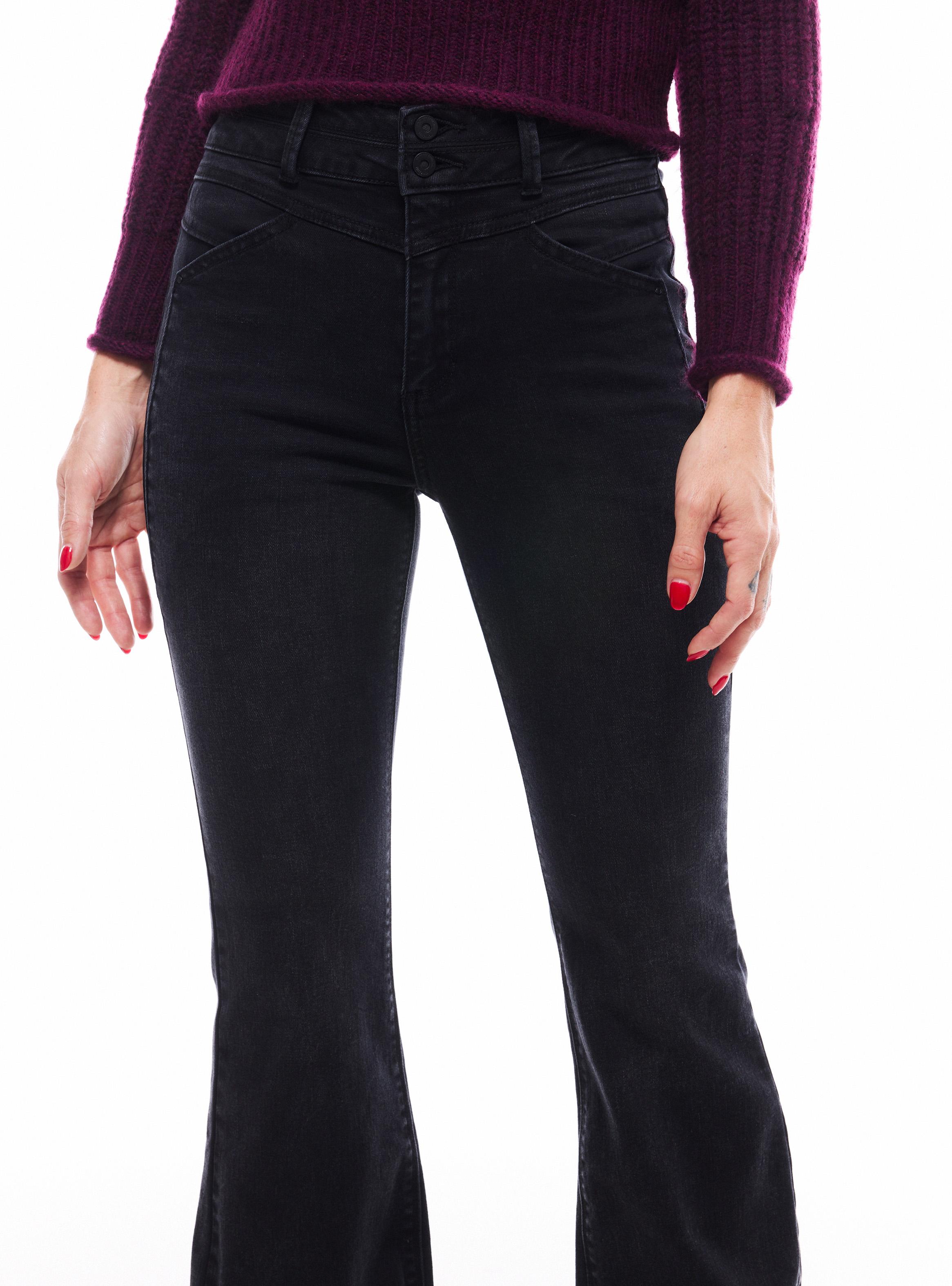 Jeans Push Up con Rebeca Delantera-2