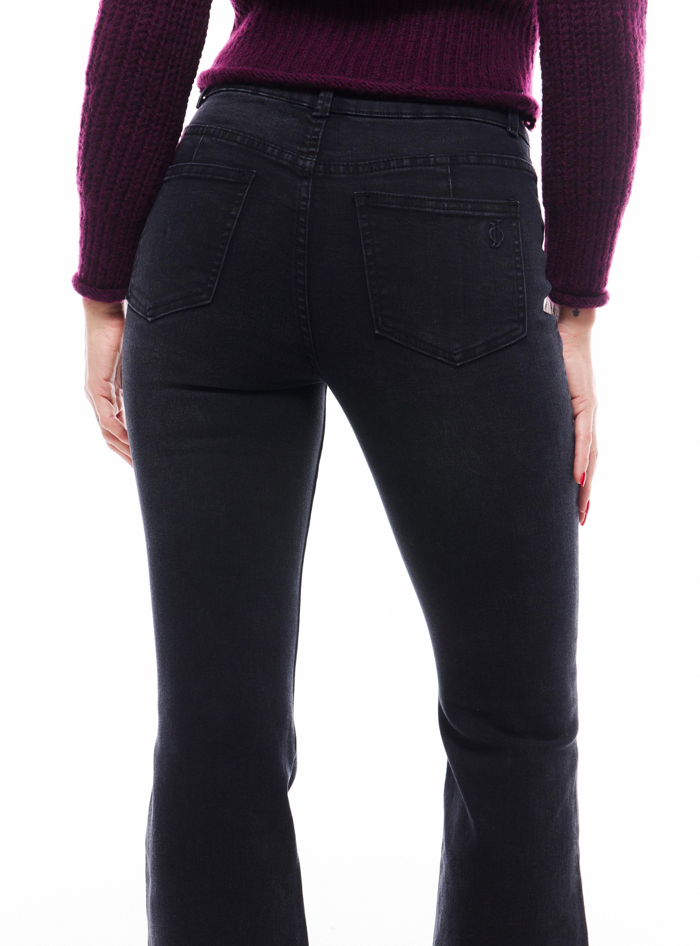 Jeans Push Up con Rebeca Delantera-3