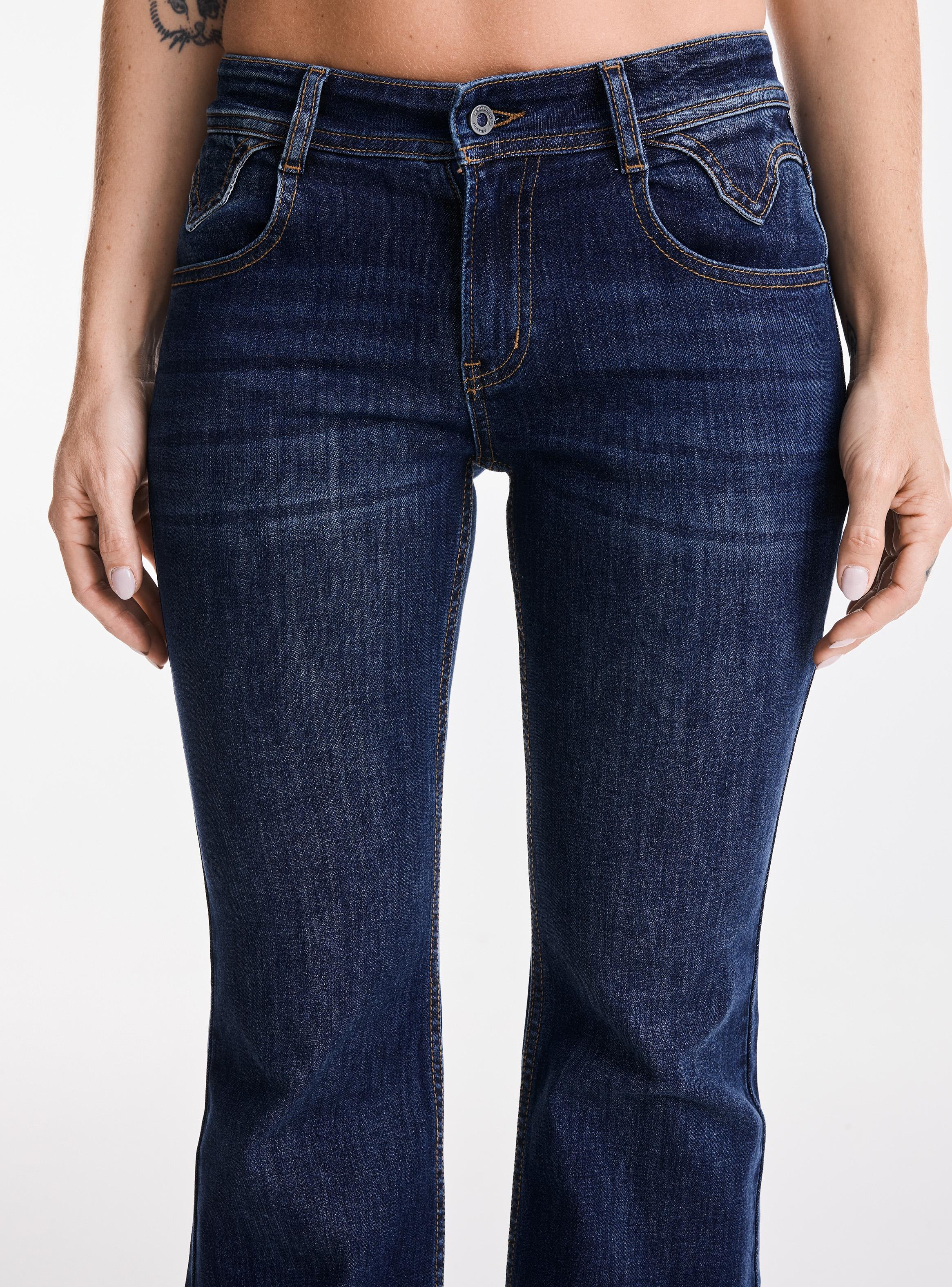 Jeans Push Up Detalle Bolsillo Delantero-2