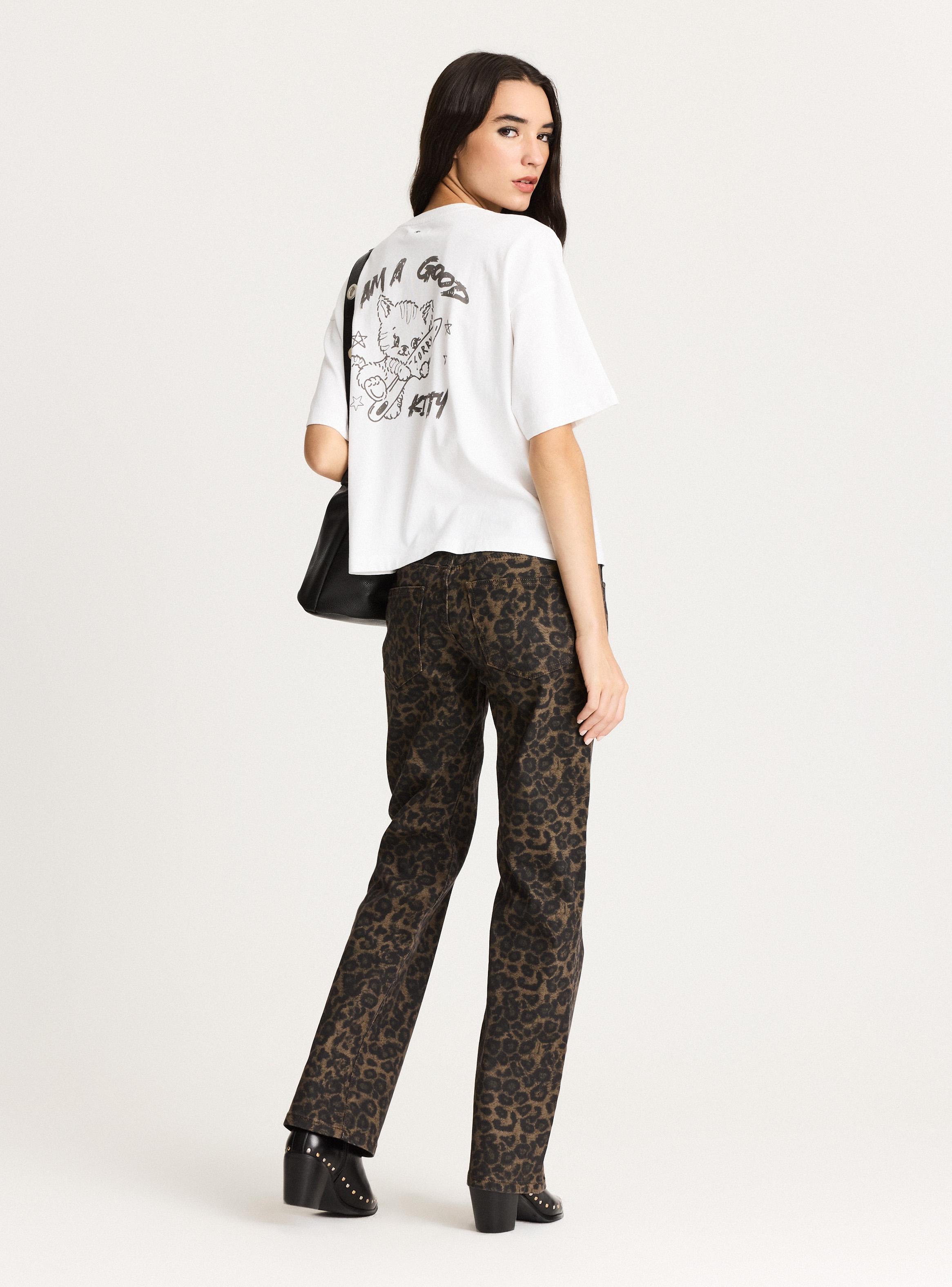 Polera Estampado Espalda Kitty-5