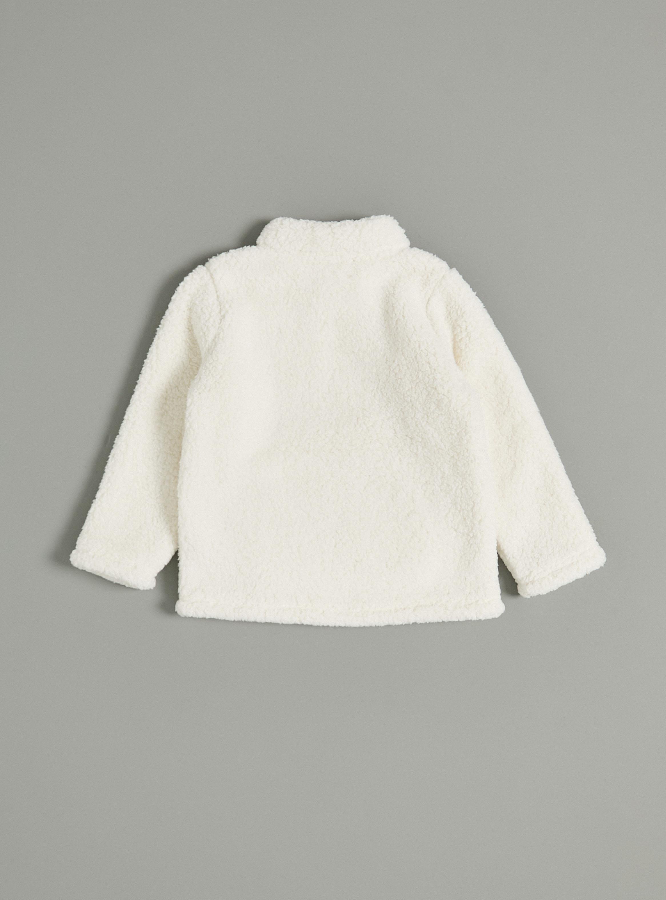 Polar Medio Cierre con Bordados Floral-2