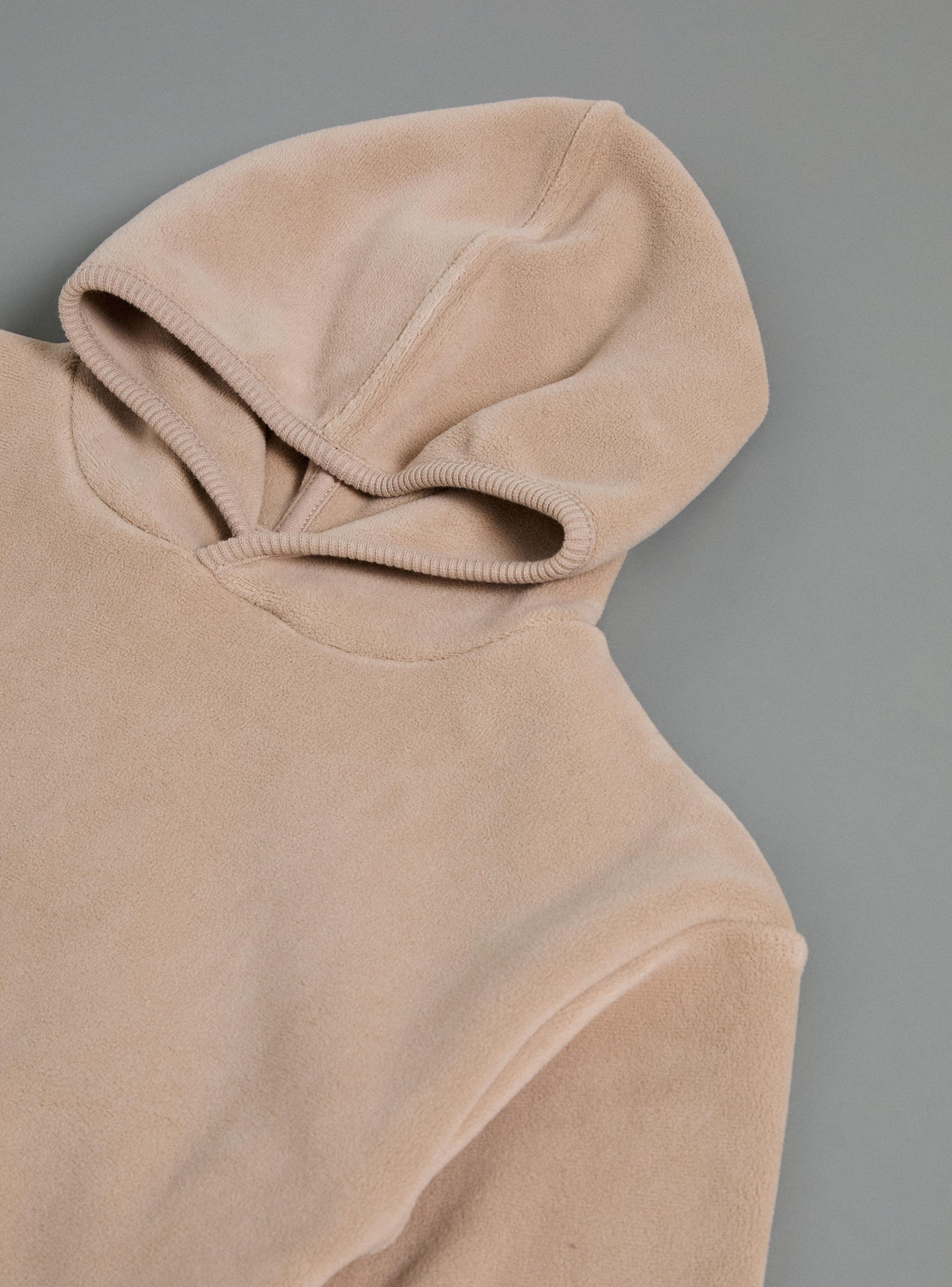 Polerón Liso Elasticado con Gorro-3