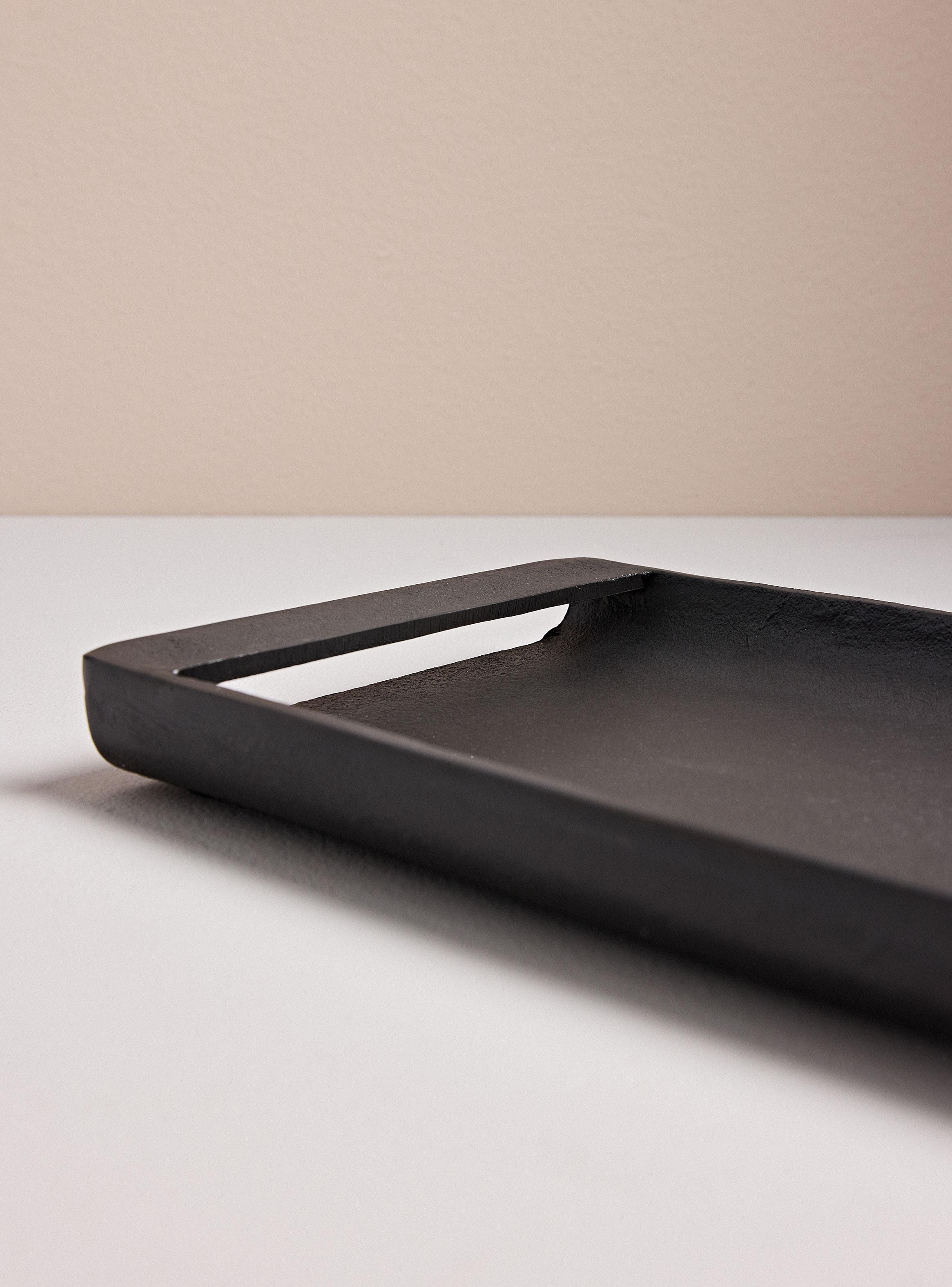 Bandeja Negra Metal 54x18 cm-2