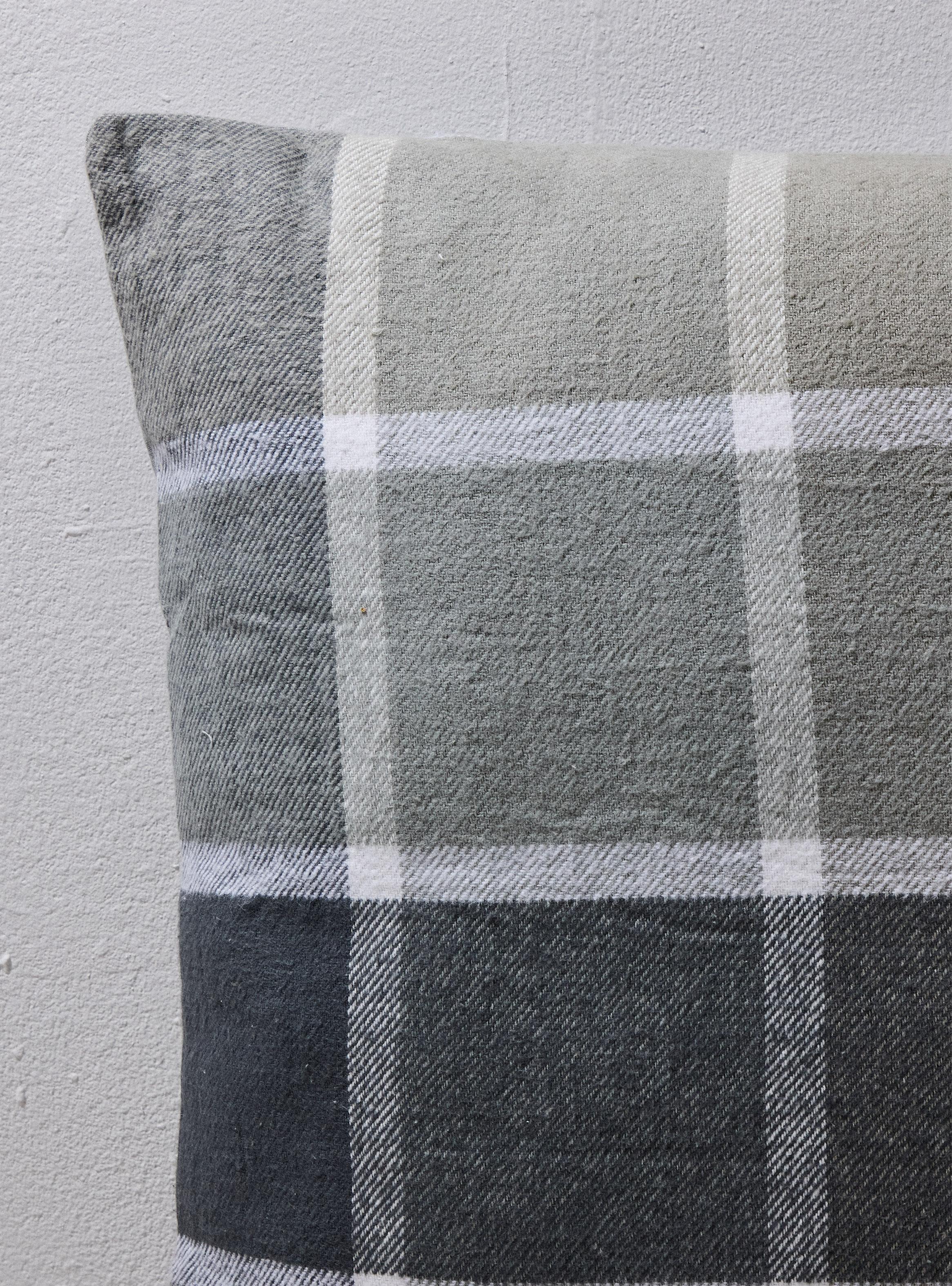 Cojín Normandía Escocés 60x60 cm-2