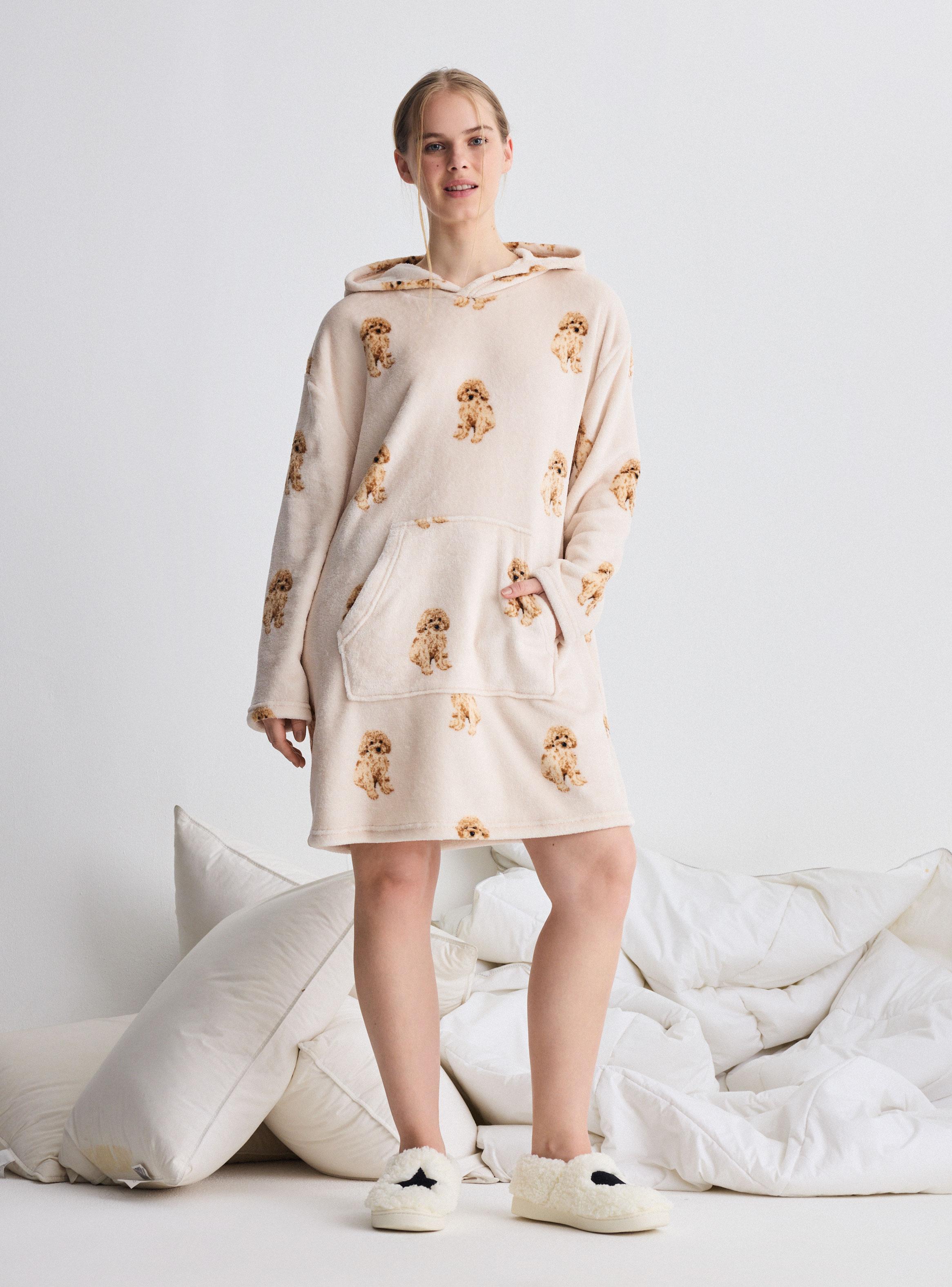 Bata Polerón Coral Fleece Estampado-4