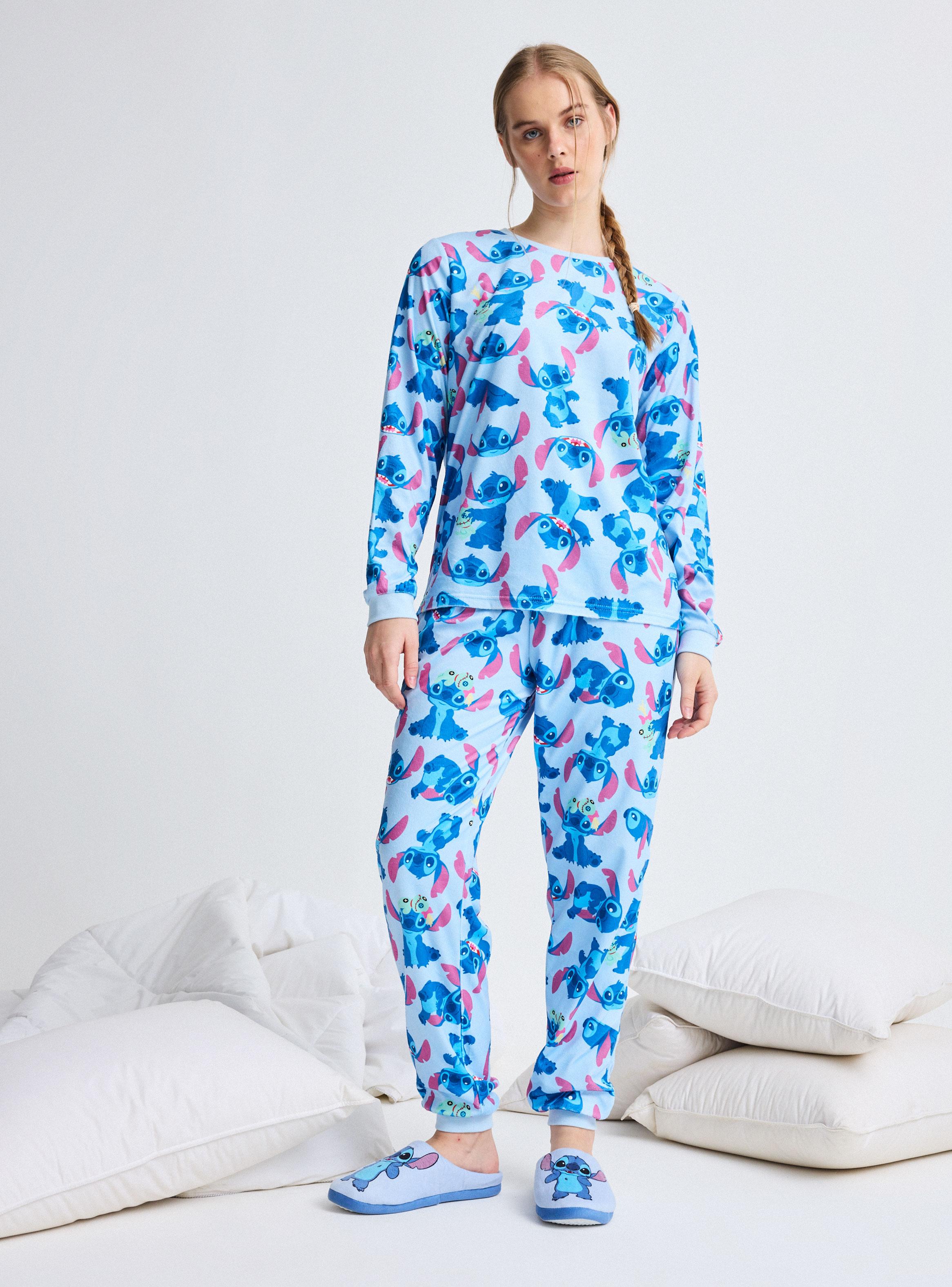 Pijama Disney Stitch Tela Velour Suave y Cálida-4