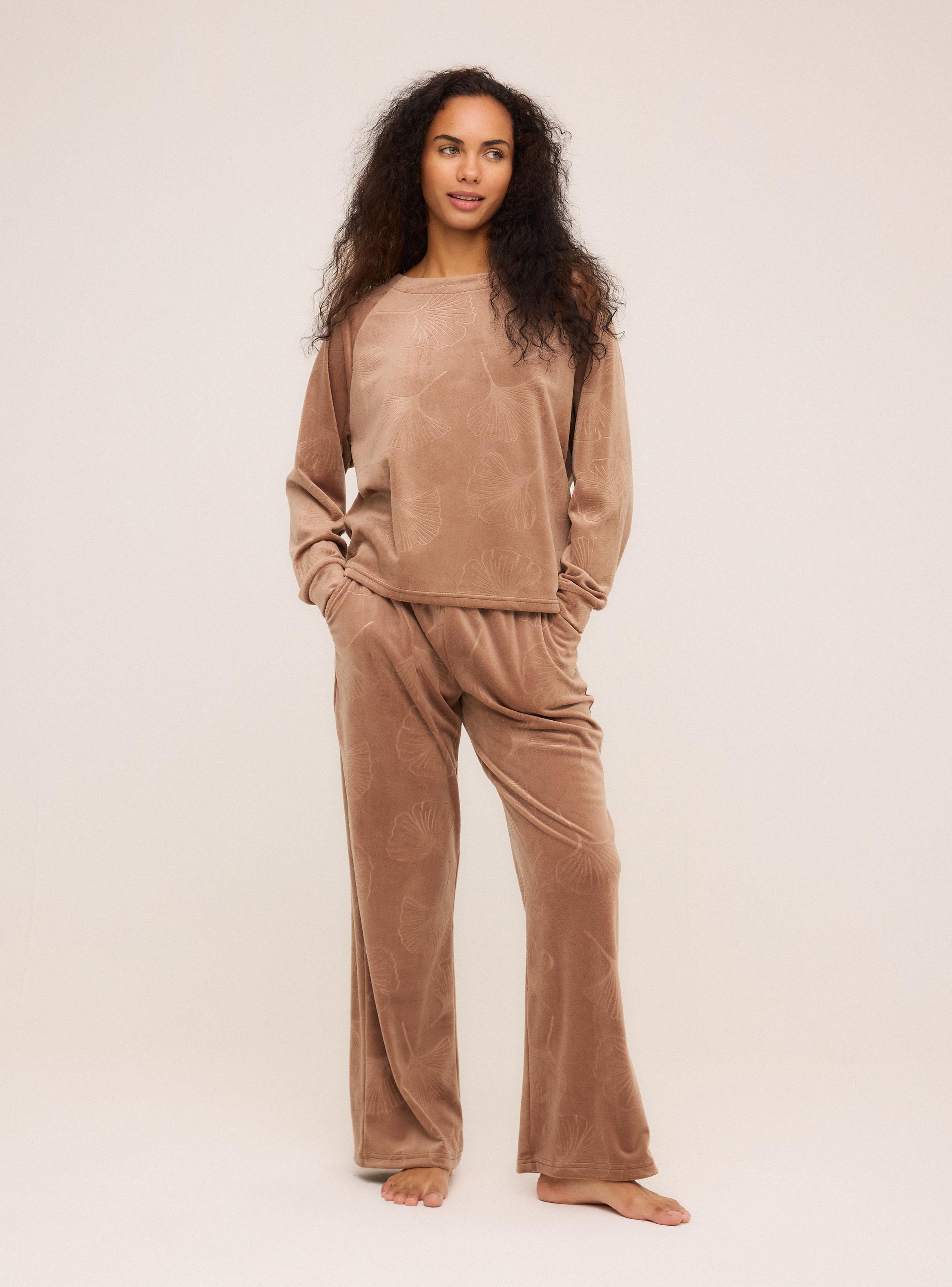 Pijama Tela Velour Emboss Suave y Cálida-4