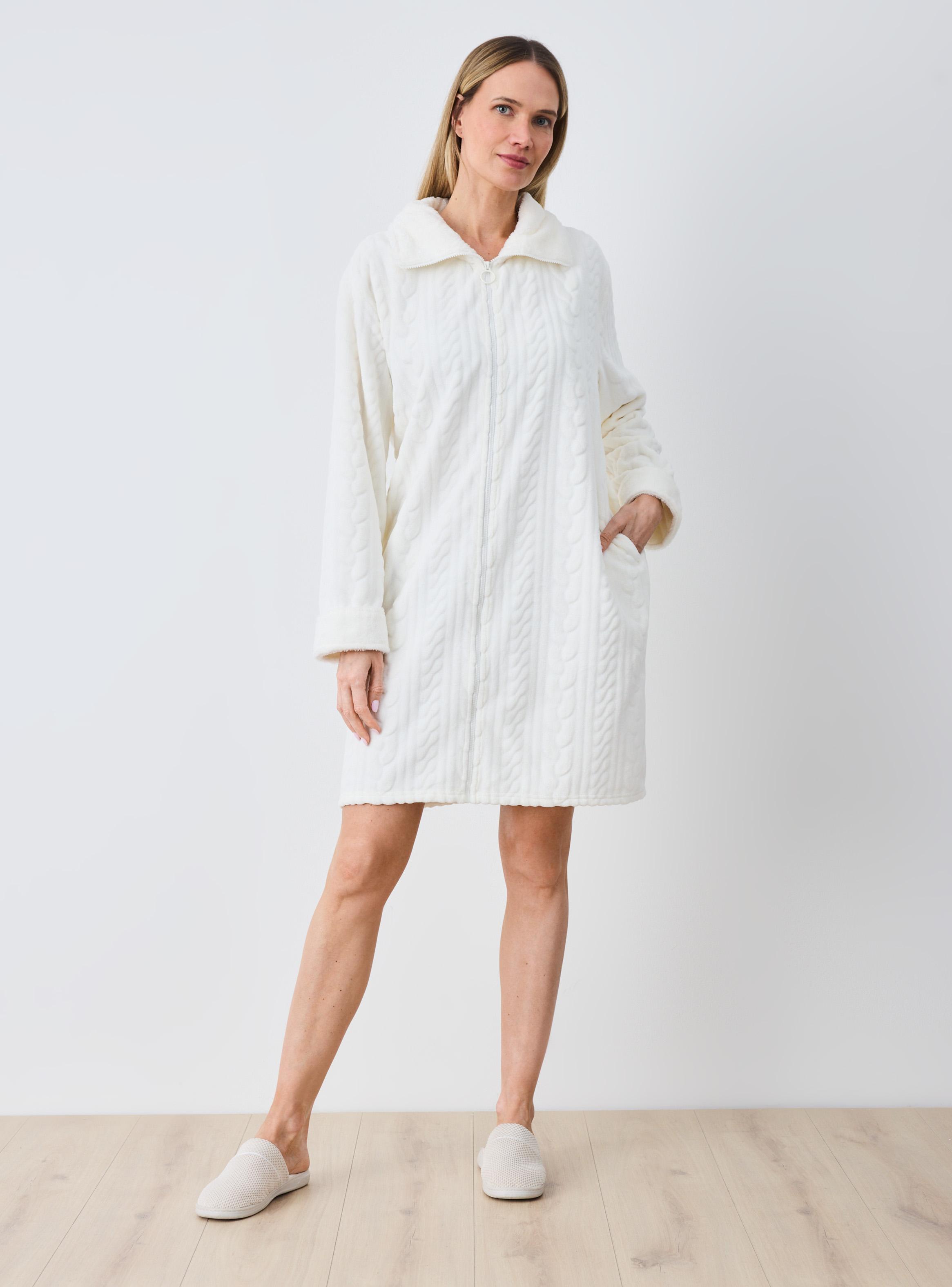 Bata Coral Fleece Emboss con Cierre Detantero-4