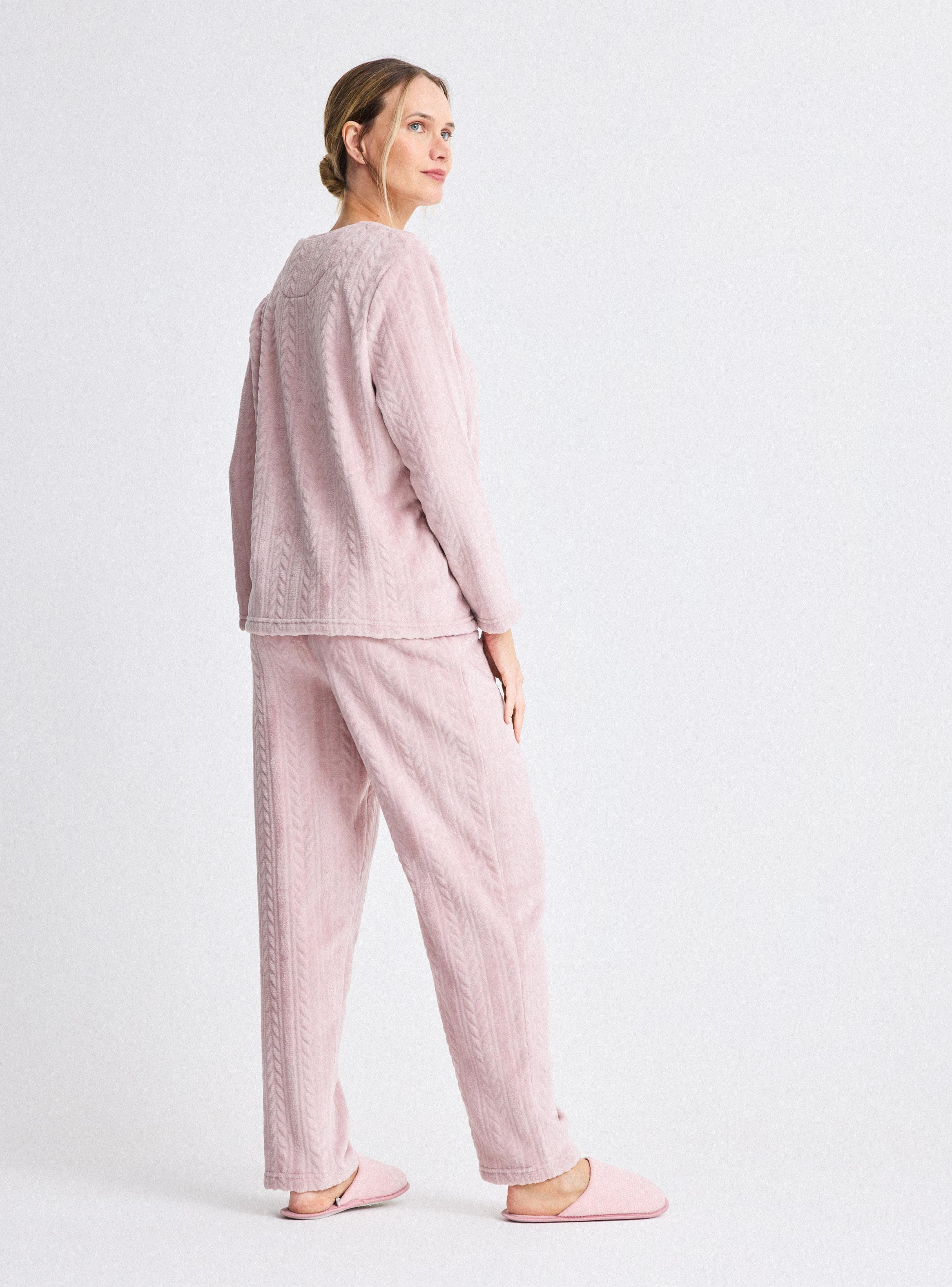 Pijama Corla Embossed Suave y Cálido-5