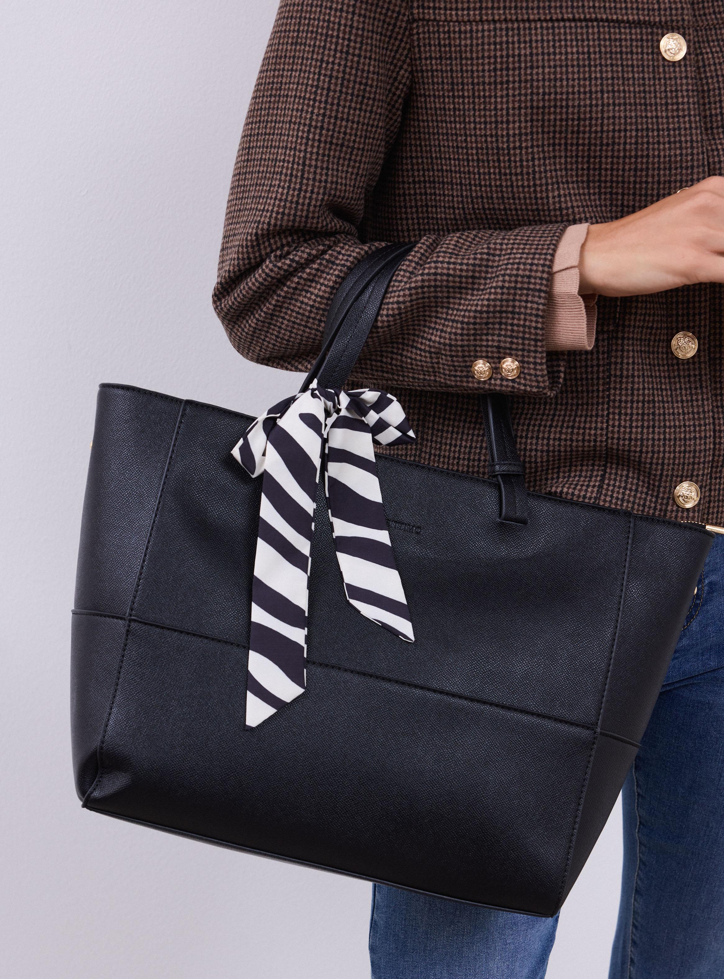 Cartera Tipo Totebag Cortes-6