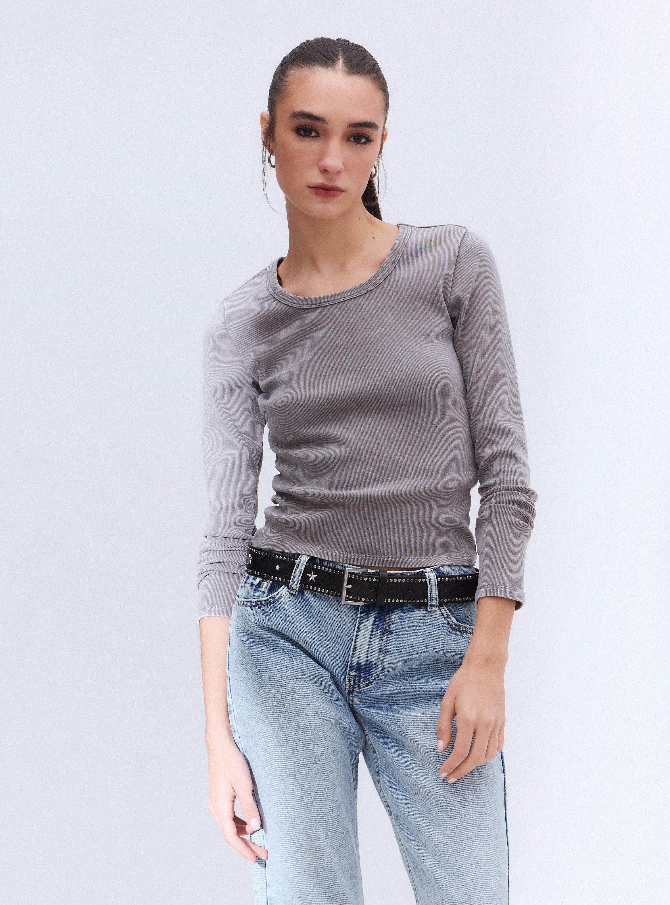 Cinturón Detalle Mini Tachas Cuero Sintético-3